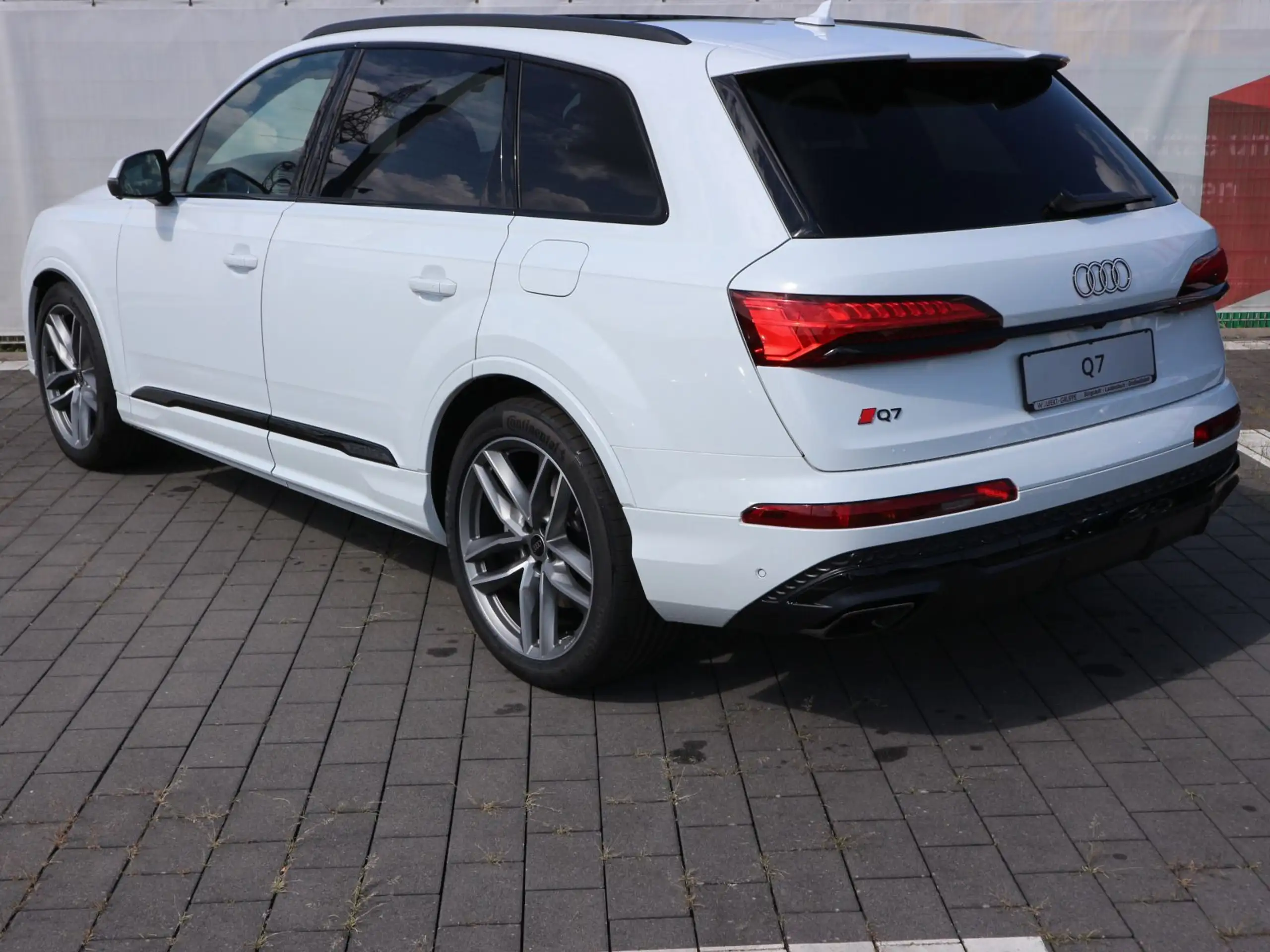 Audi - Q7