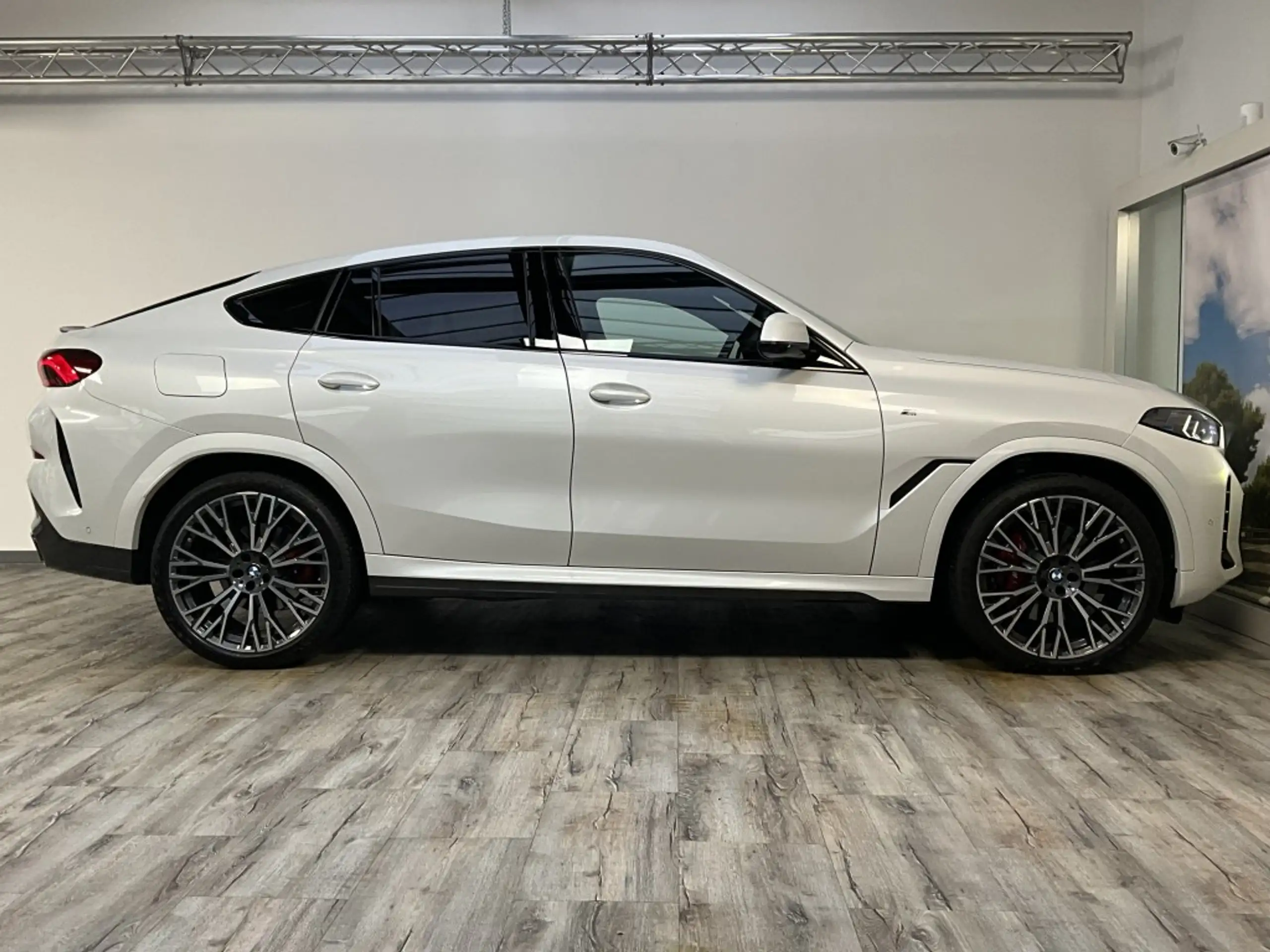 BMW - X6