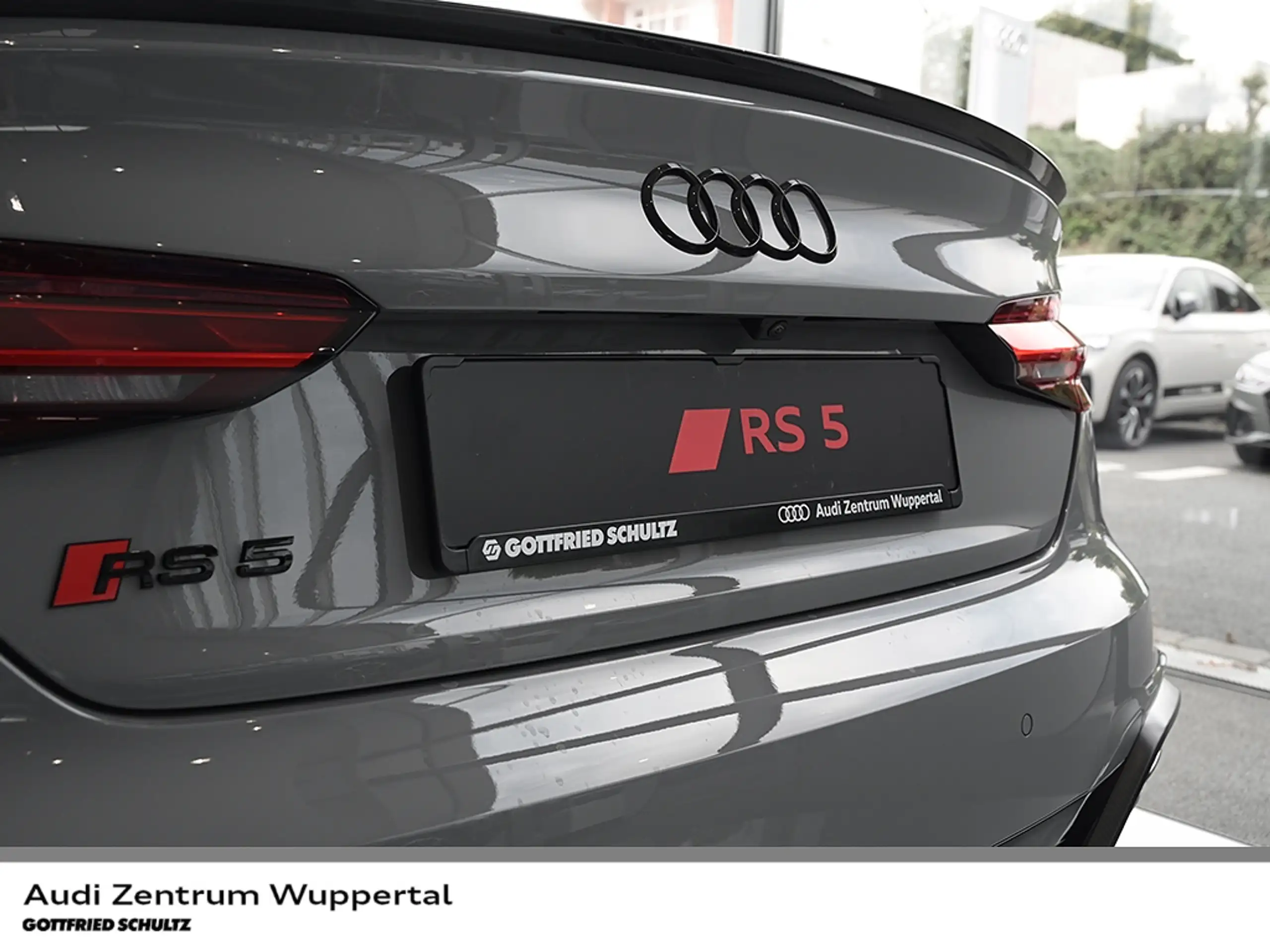 Audi - RS5