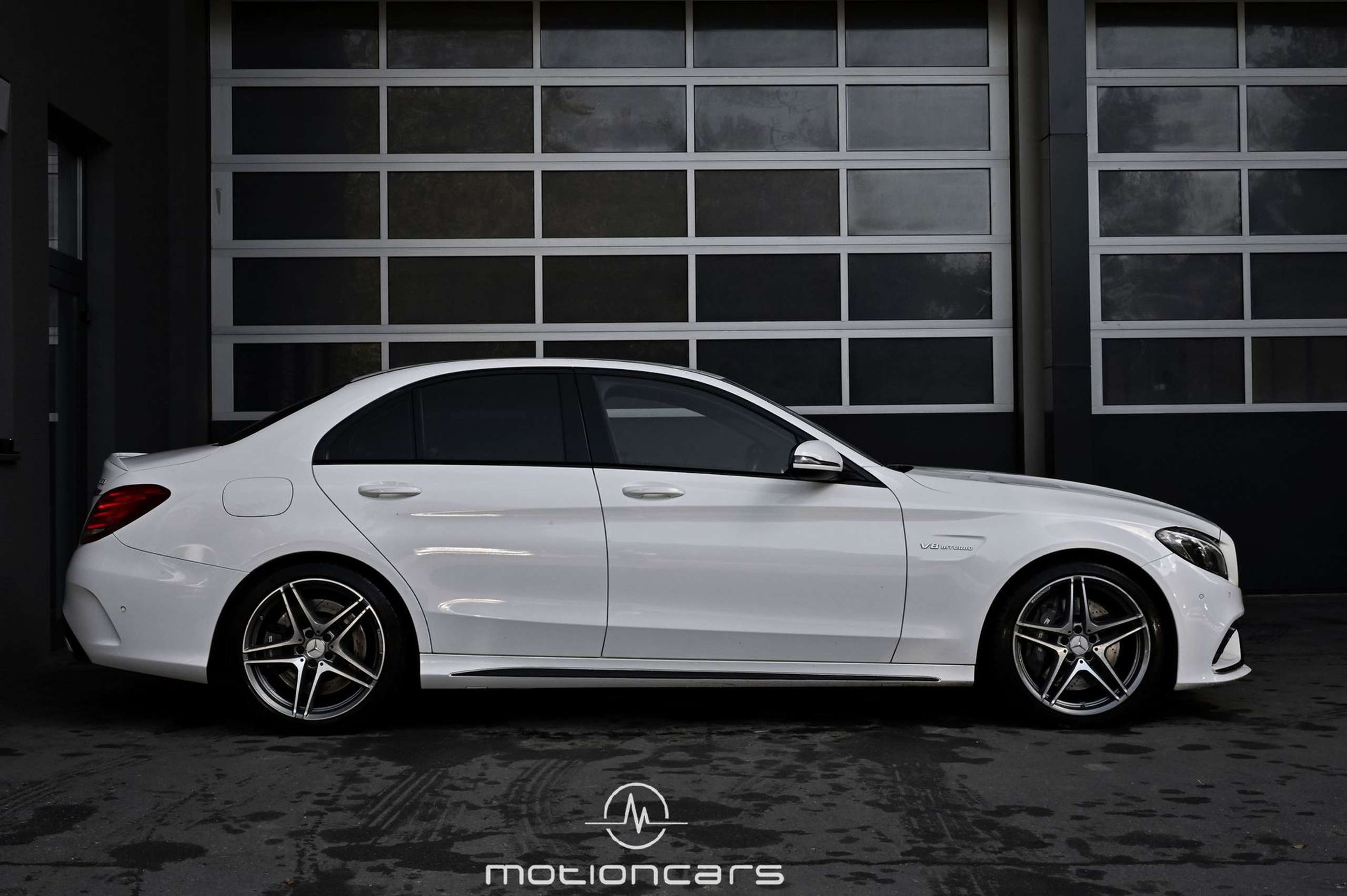 Mercedes-Benz - C 63 AMG