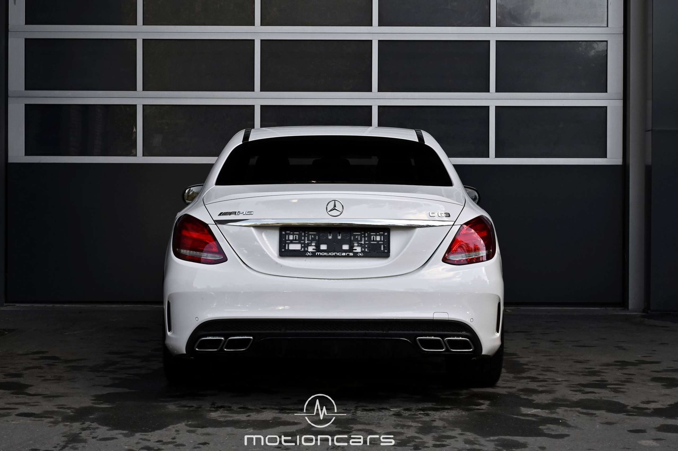 Mercedes-Benz - C 63 AMG