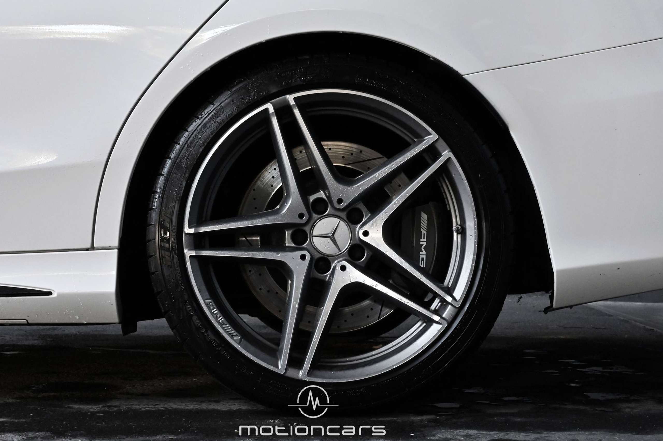 Mercedes-Benz - C 63 AMG