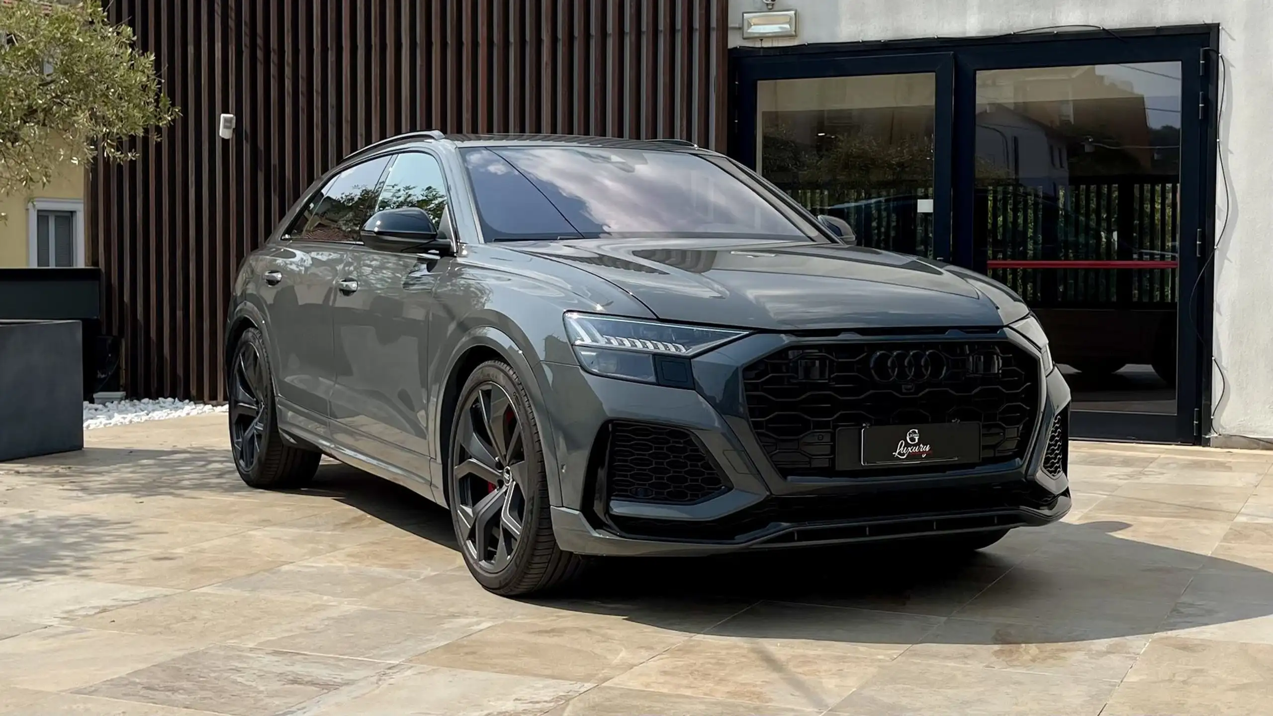 Audi - RS Q8