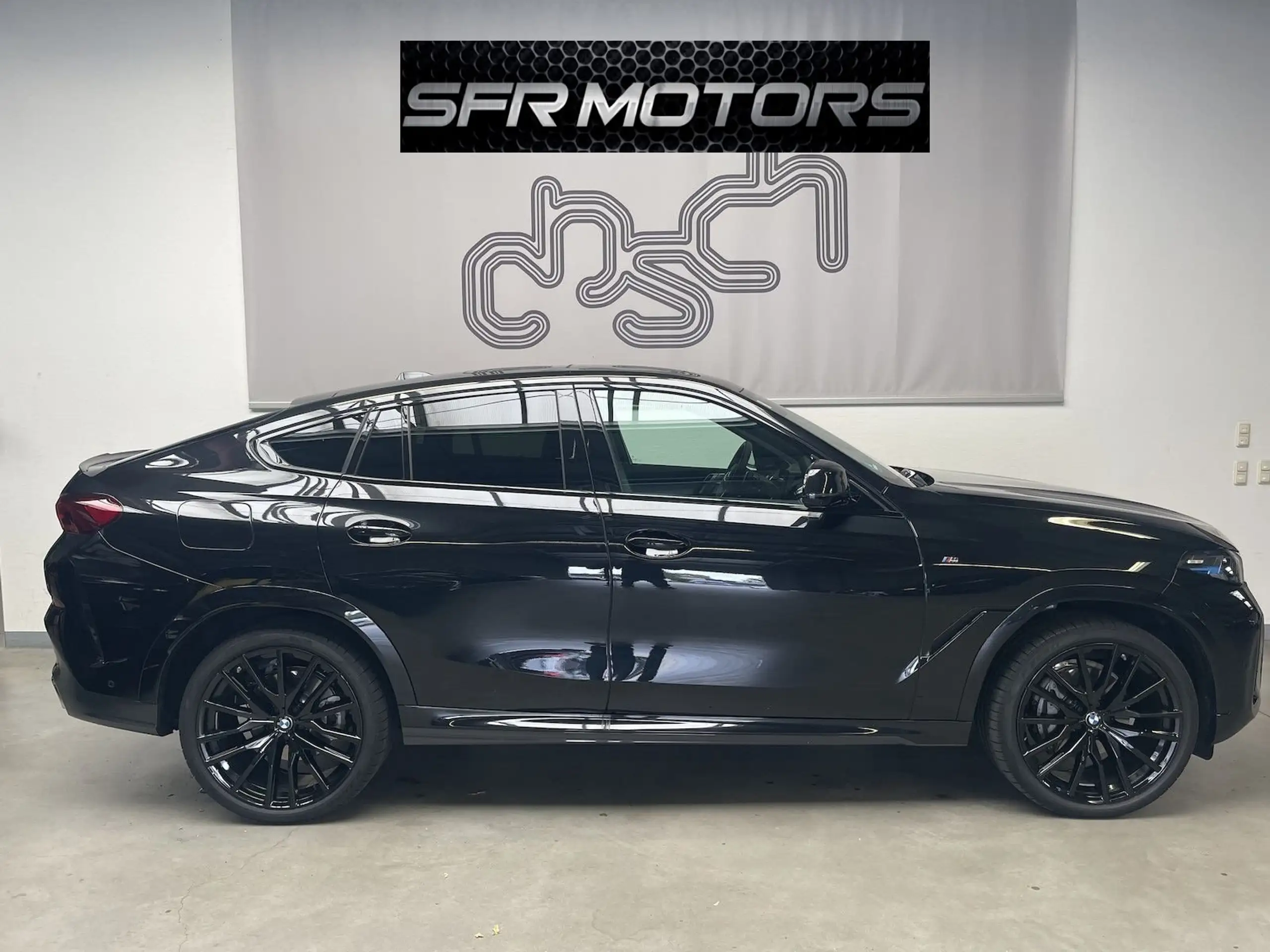 BMW - X6