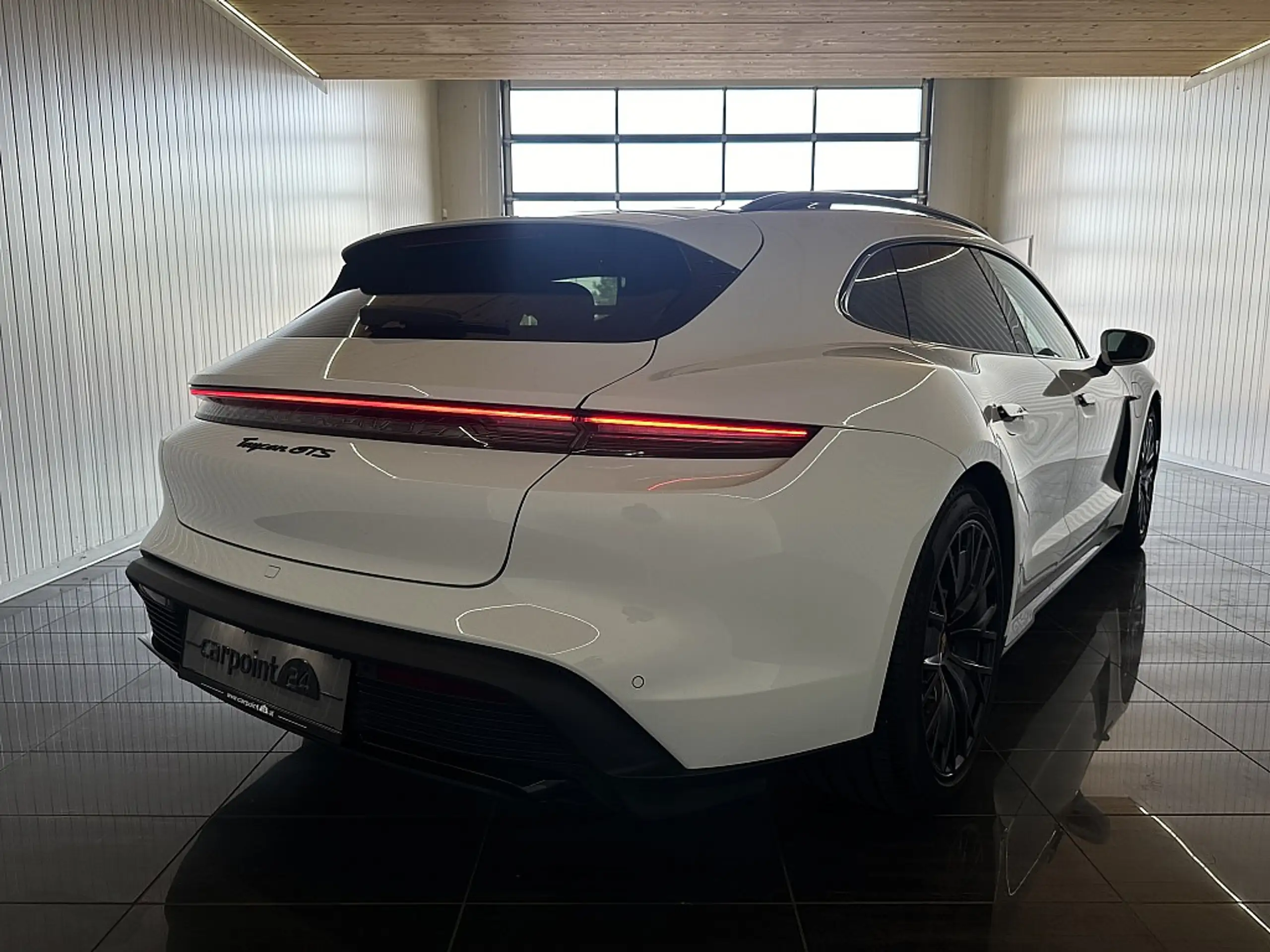 Porsche - Taycan