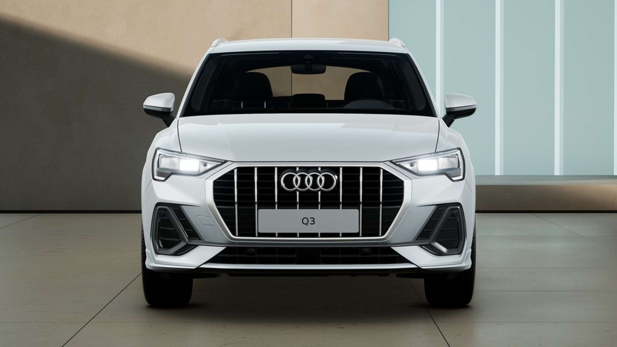 Audi - Q3