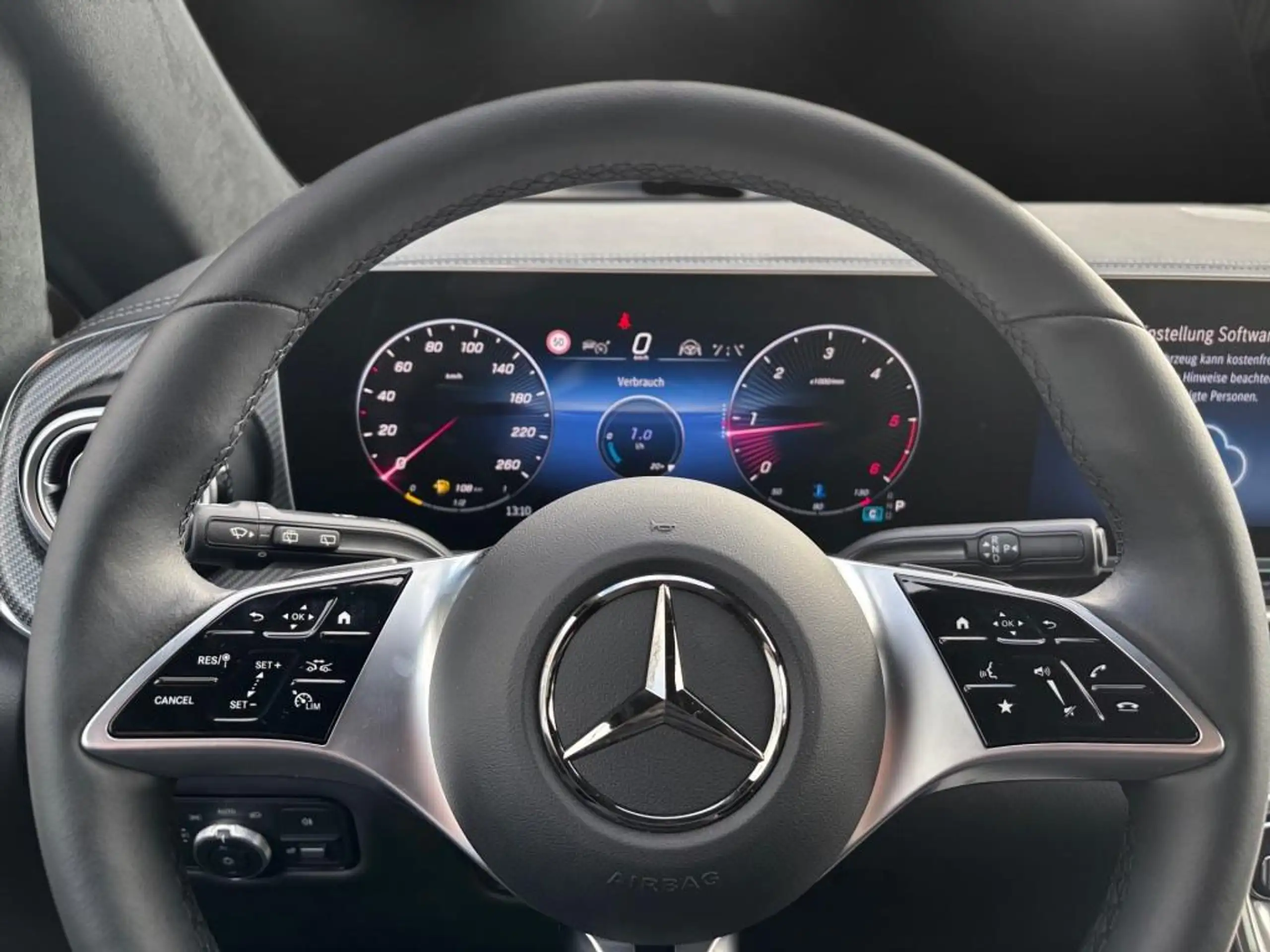 Mercedes-Benz - V 300