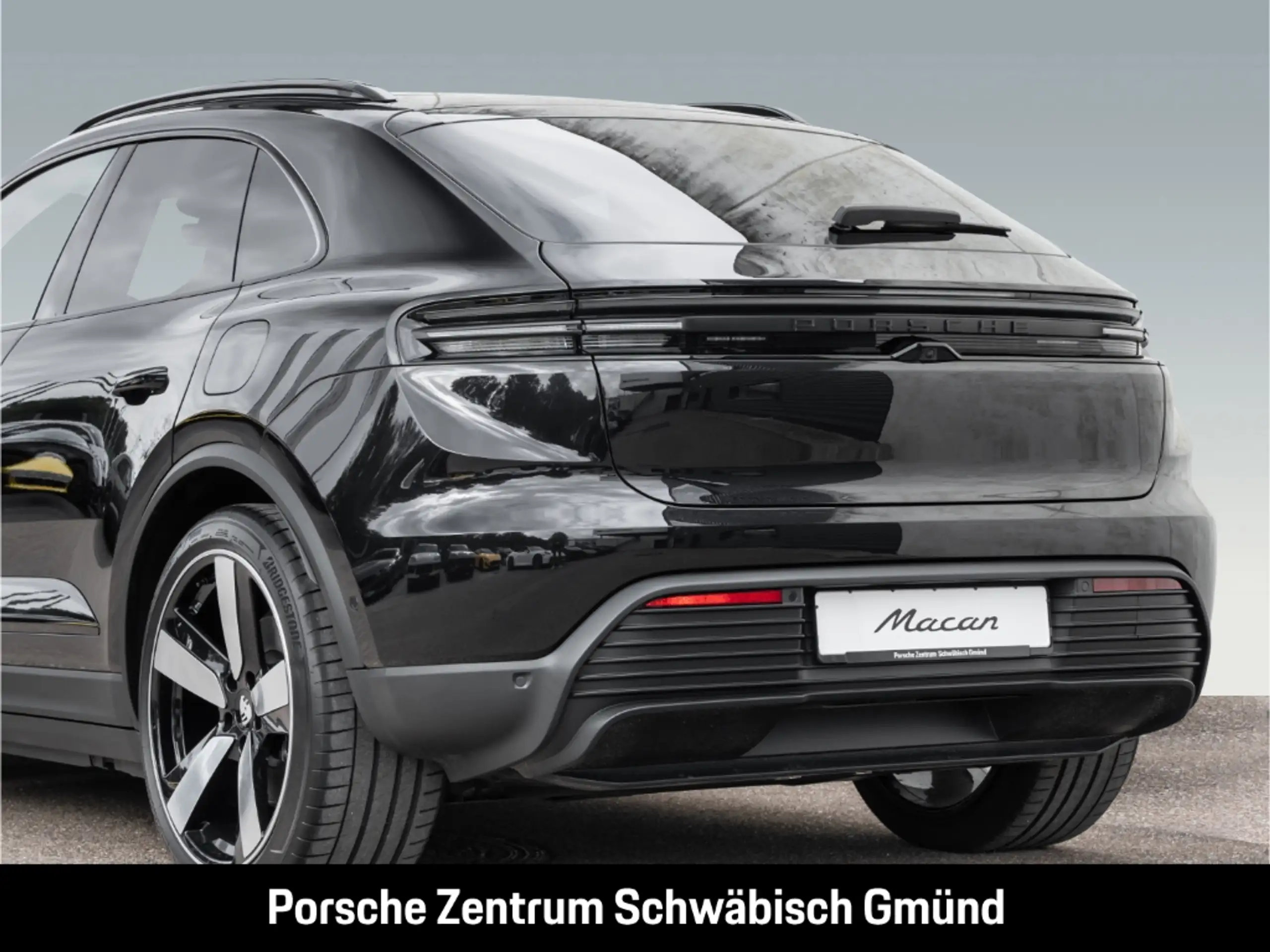 Porsche - Macan