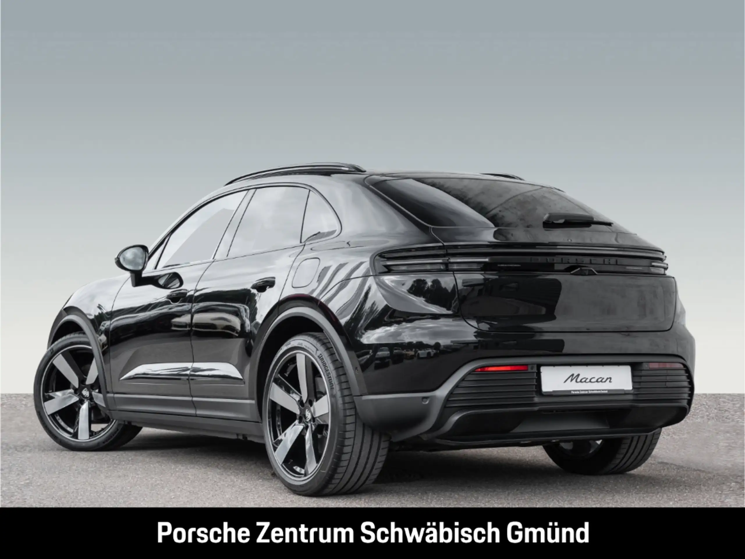 Porsche - Macan