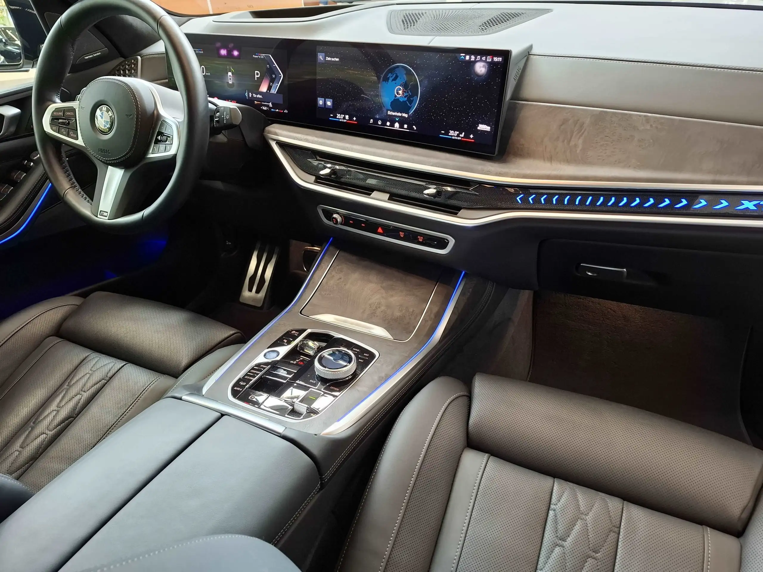 BMW - X7