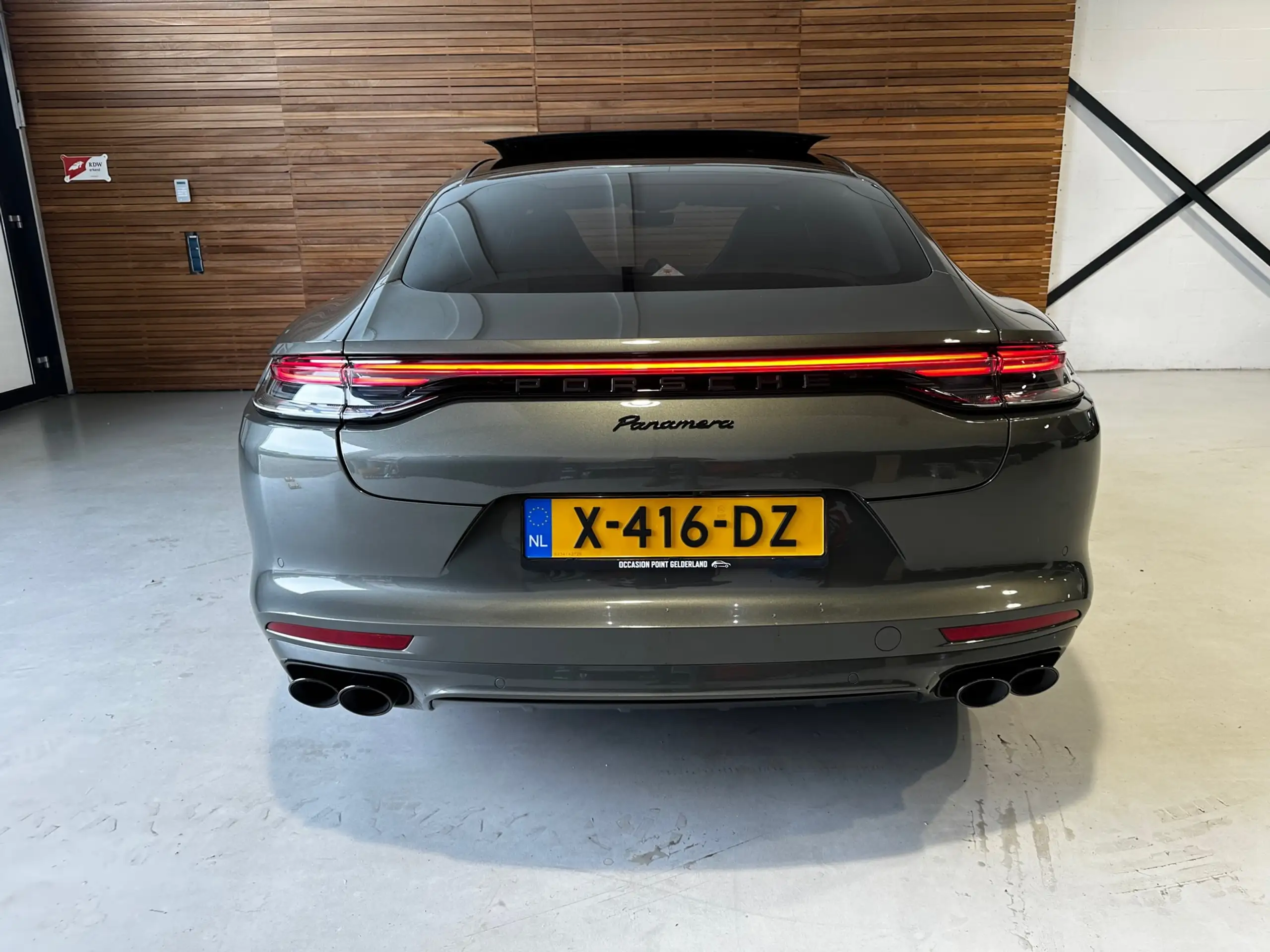 Porsche - Panamera