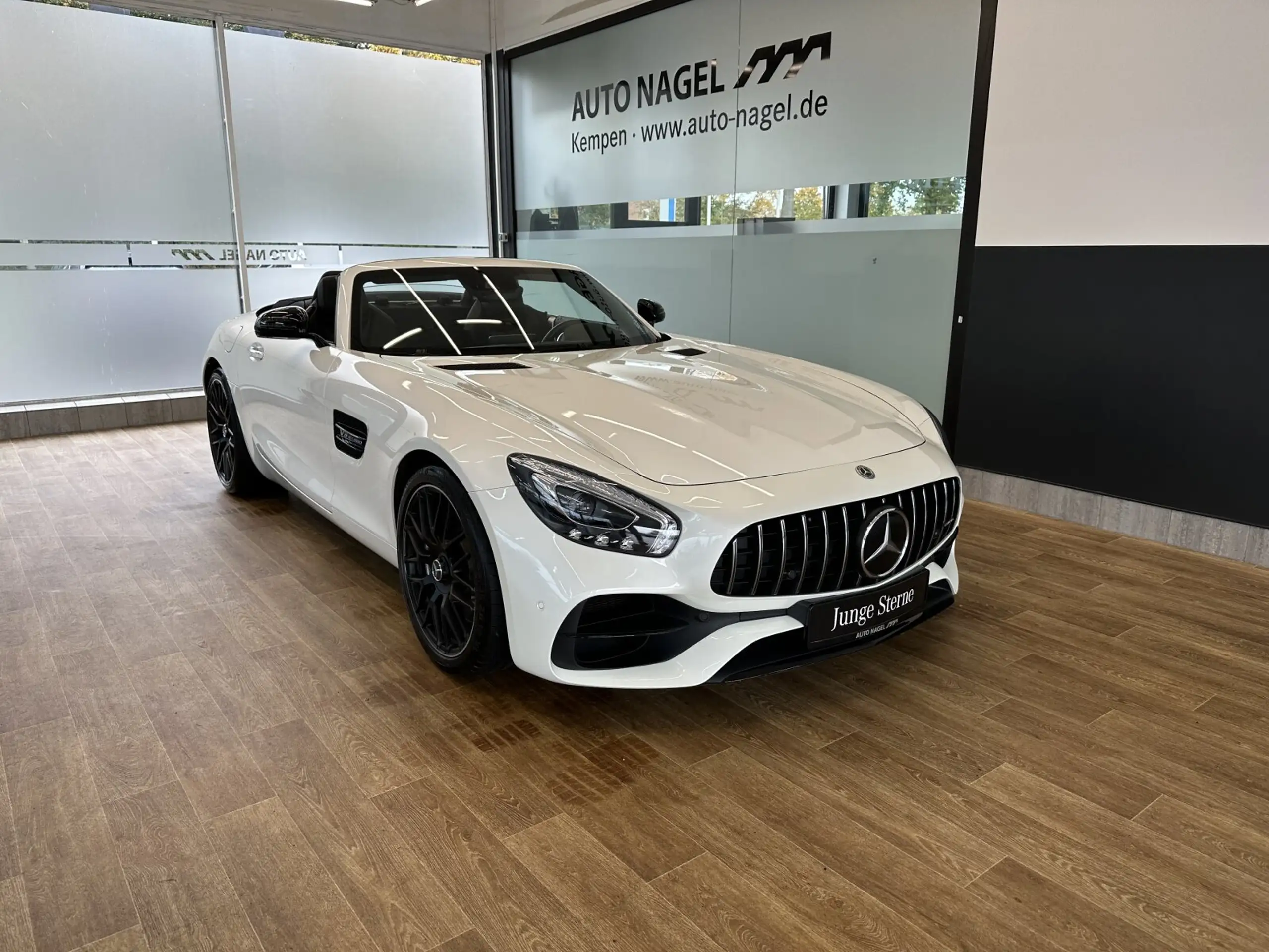 Mercedes-Benz - AMG GT