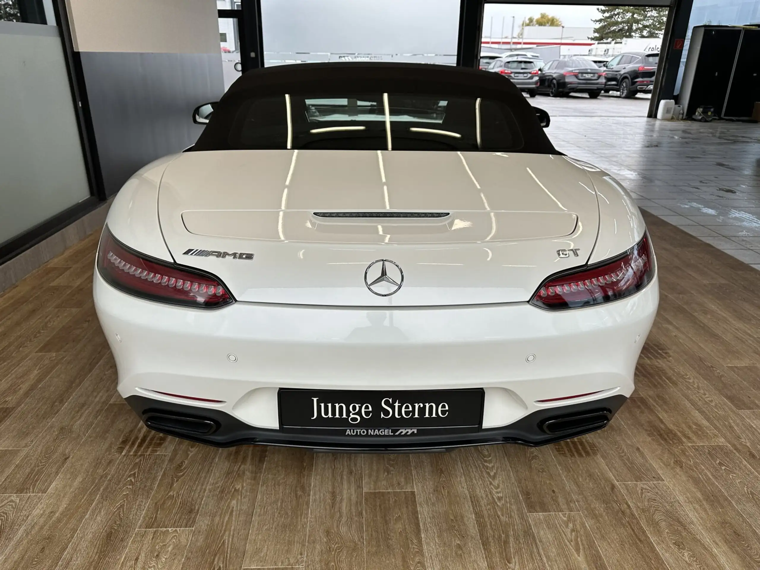 Mercedes-Benz - AMG GT