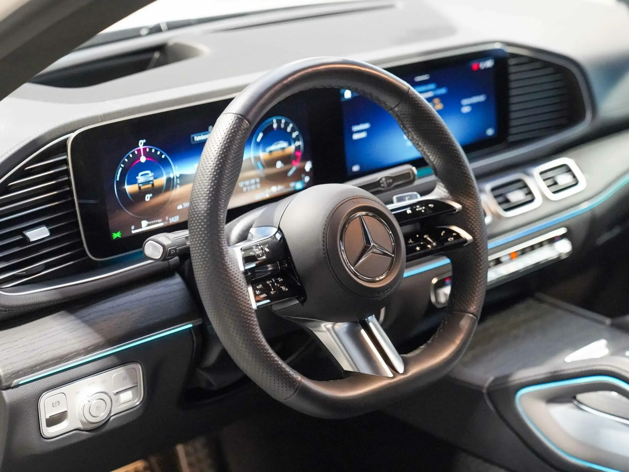 Mercedes-Benz - GLE 350