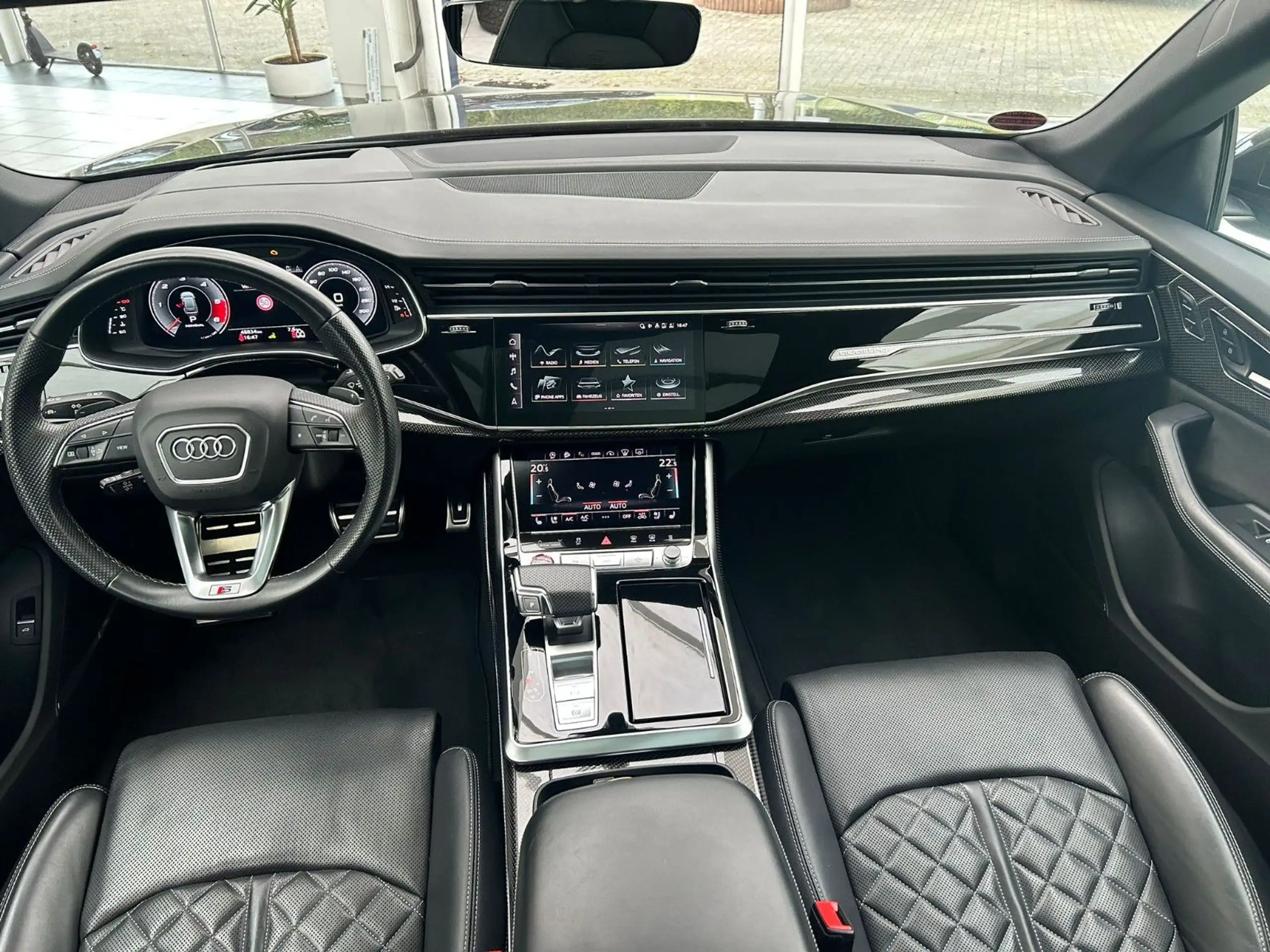 Audi - SQ8