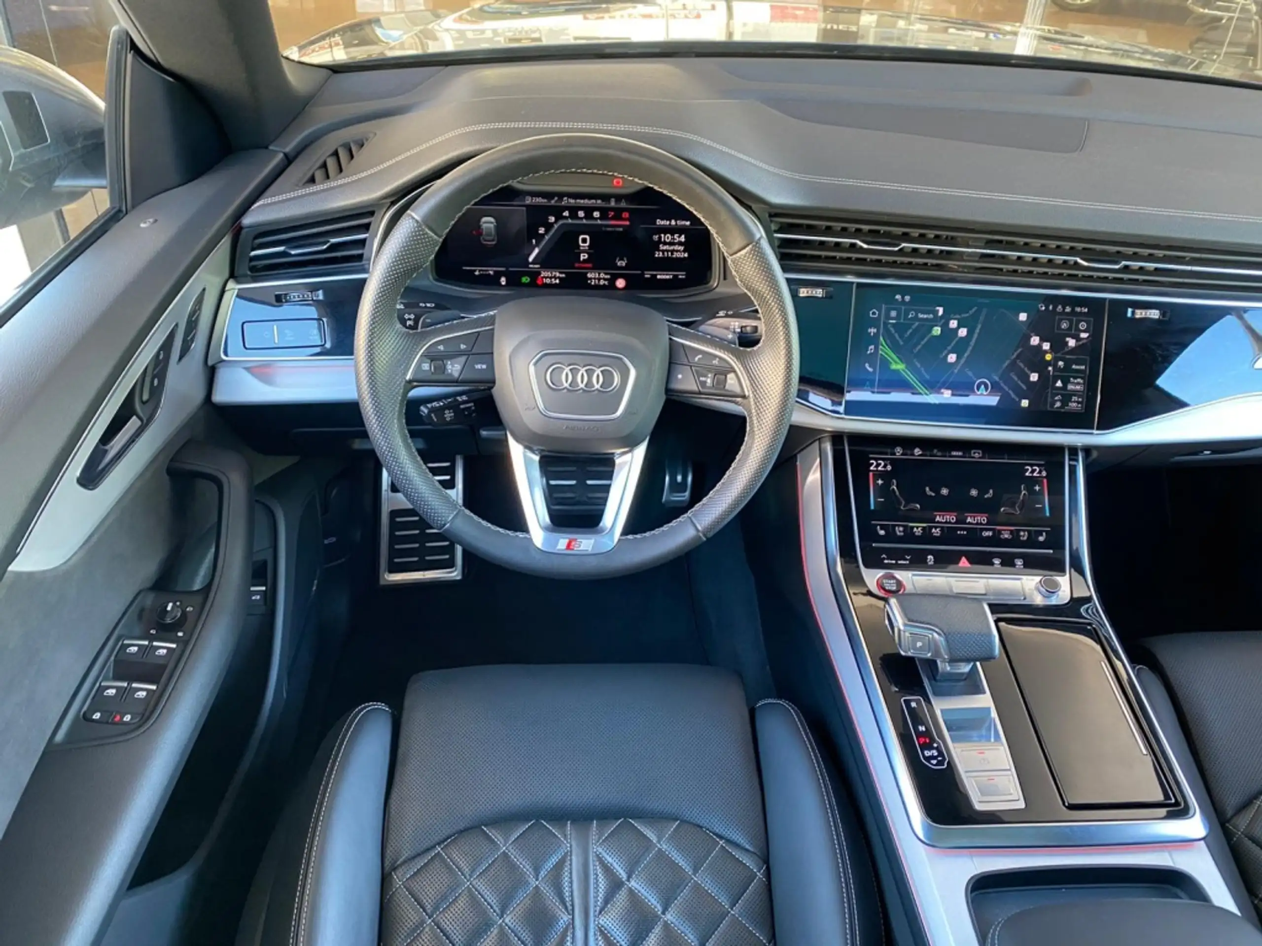 Audi - SQ8