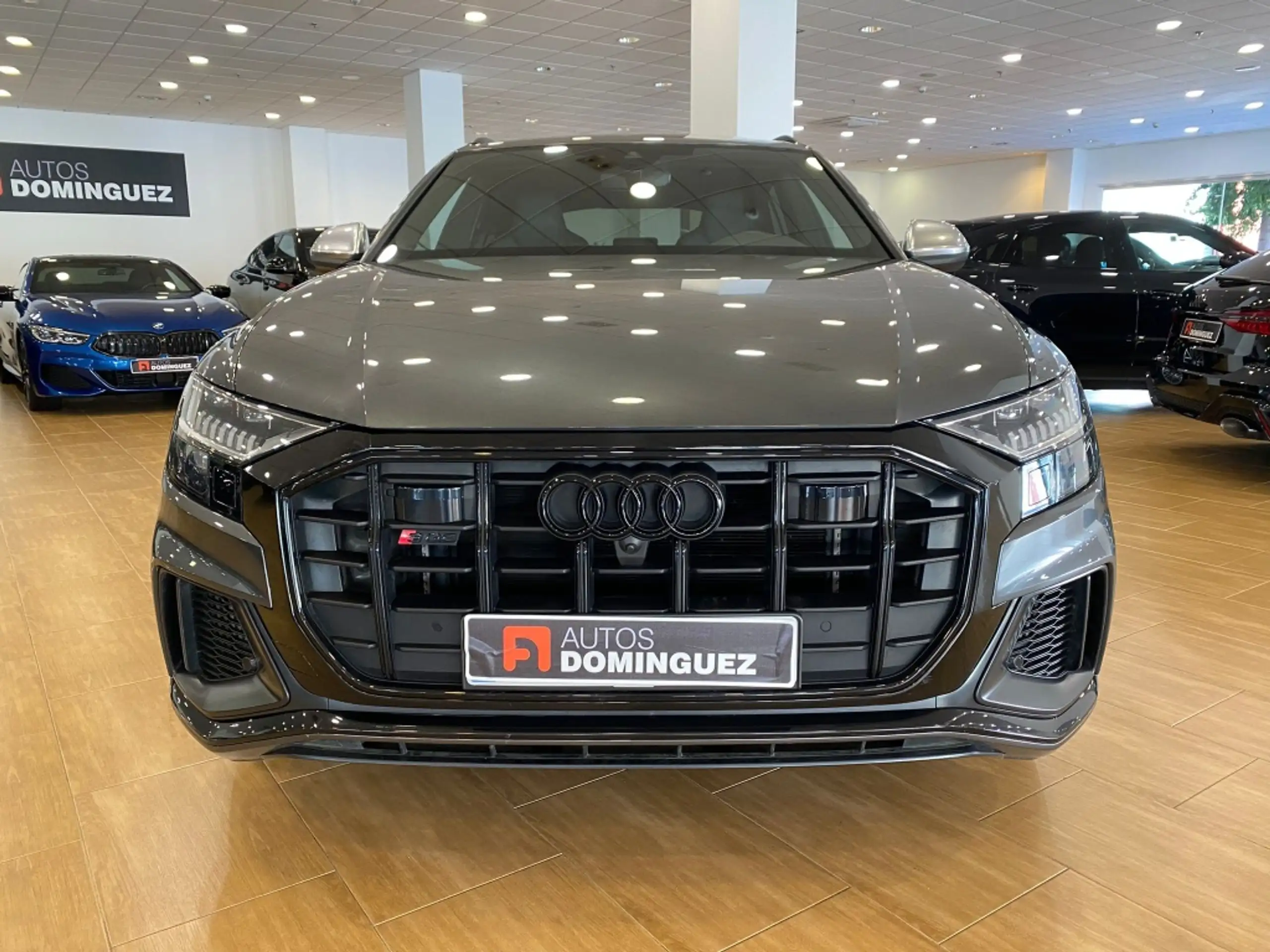 Audi - SQ8