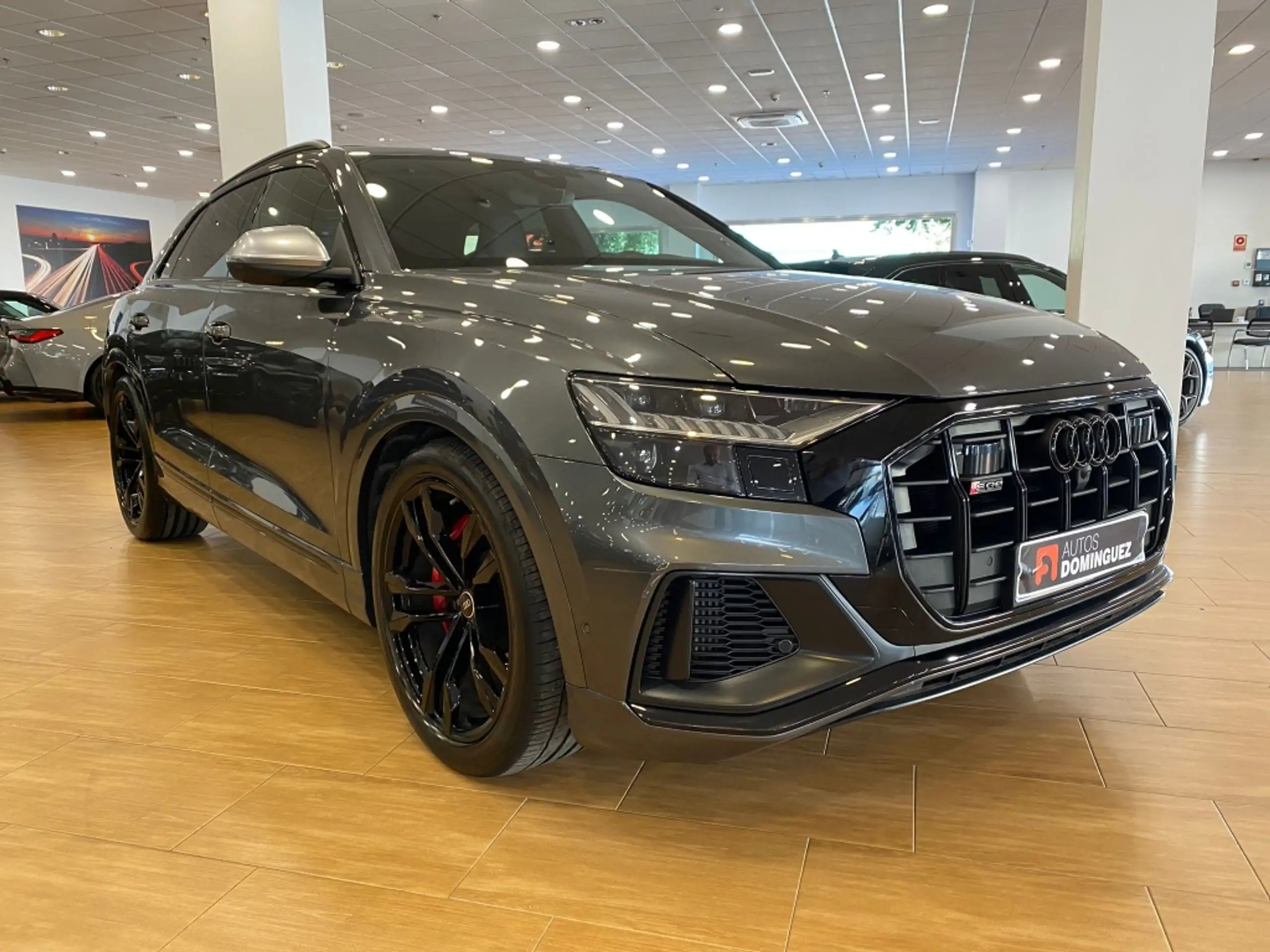 Audi - SQ8