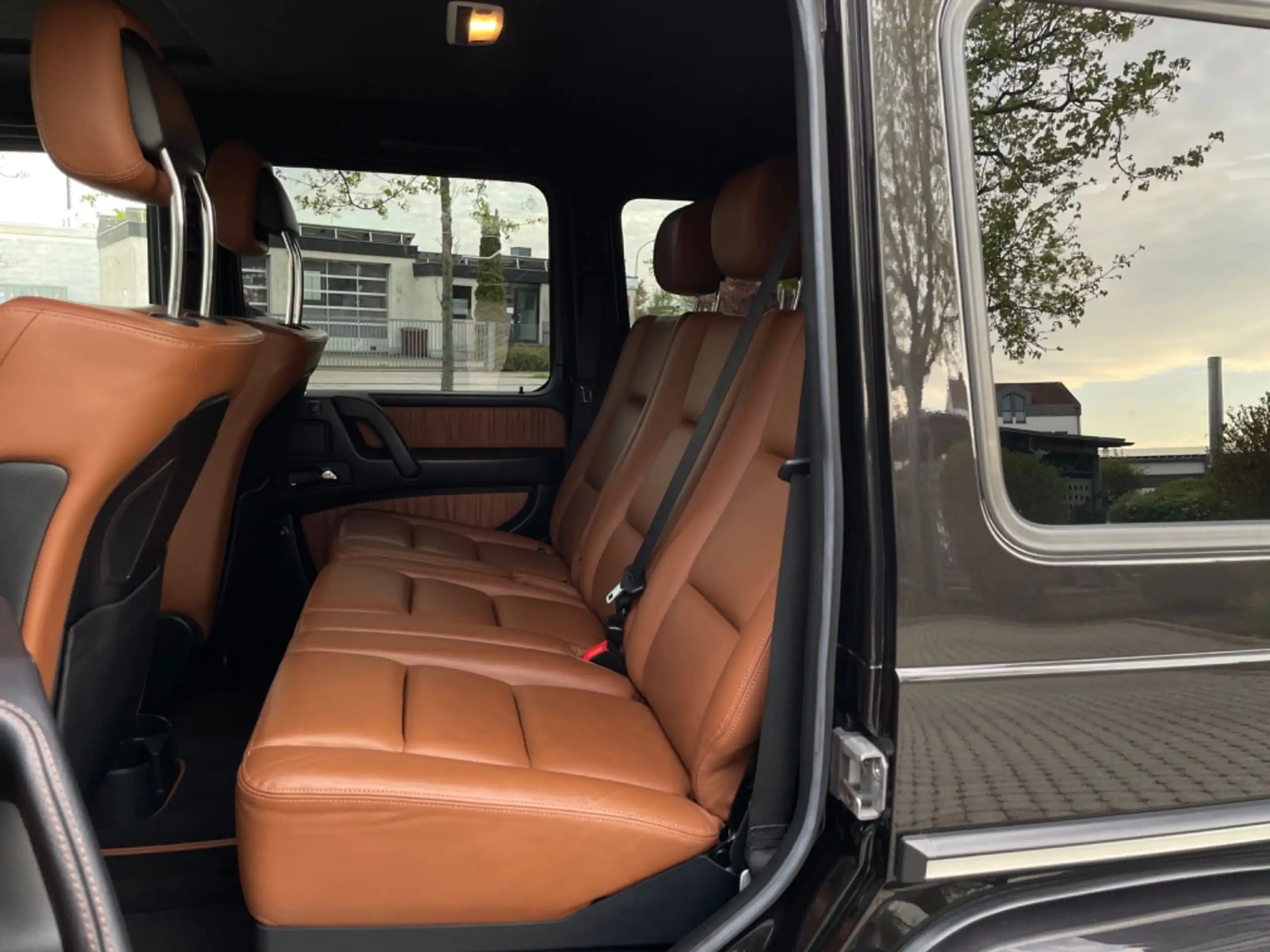 Mercedes-Benz - G 350