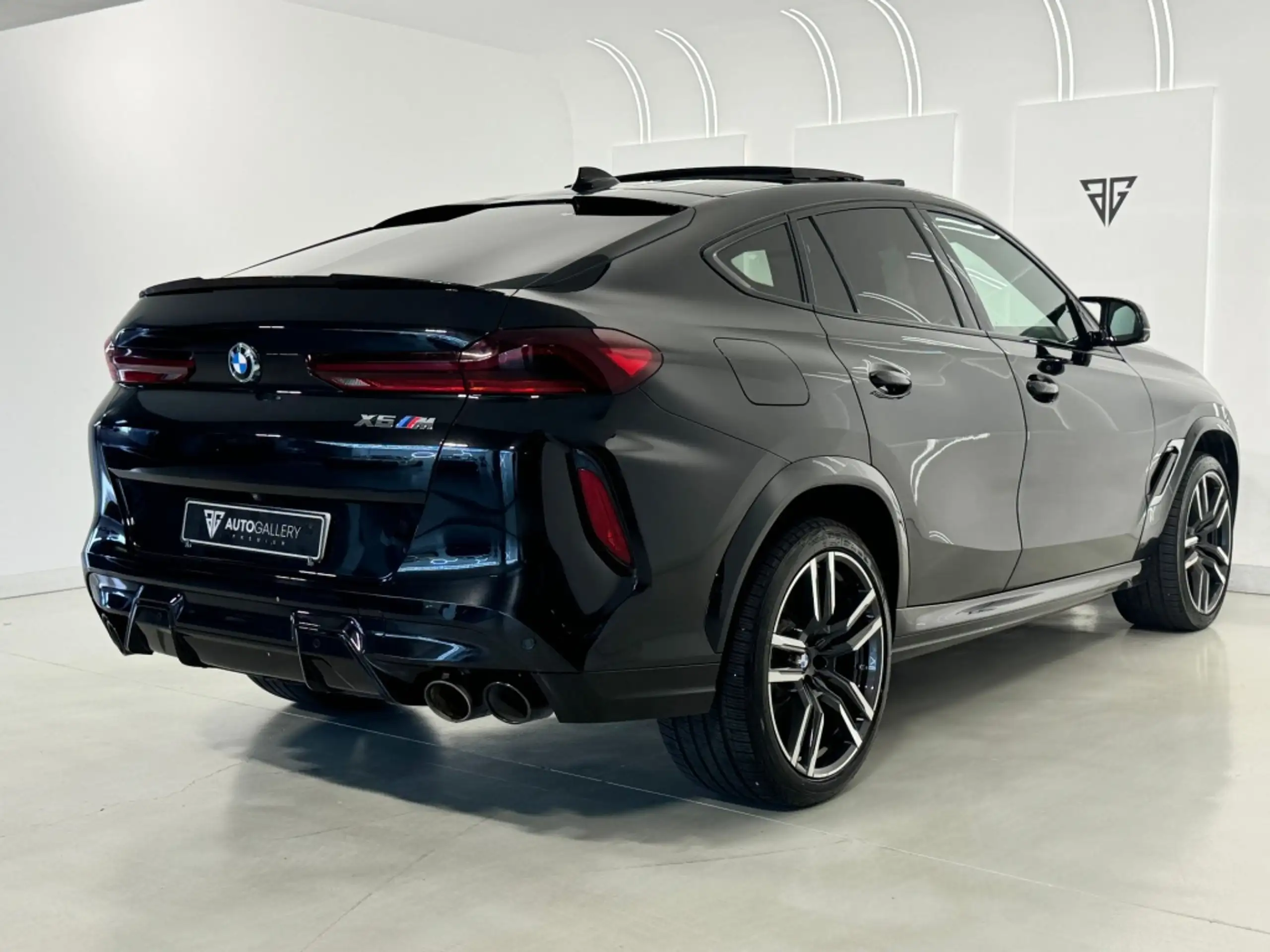 BMW - X6 M