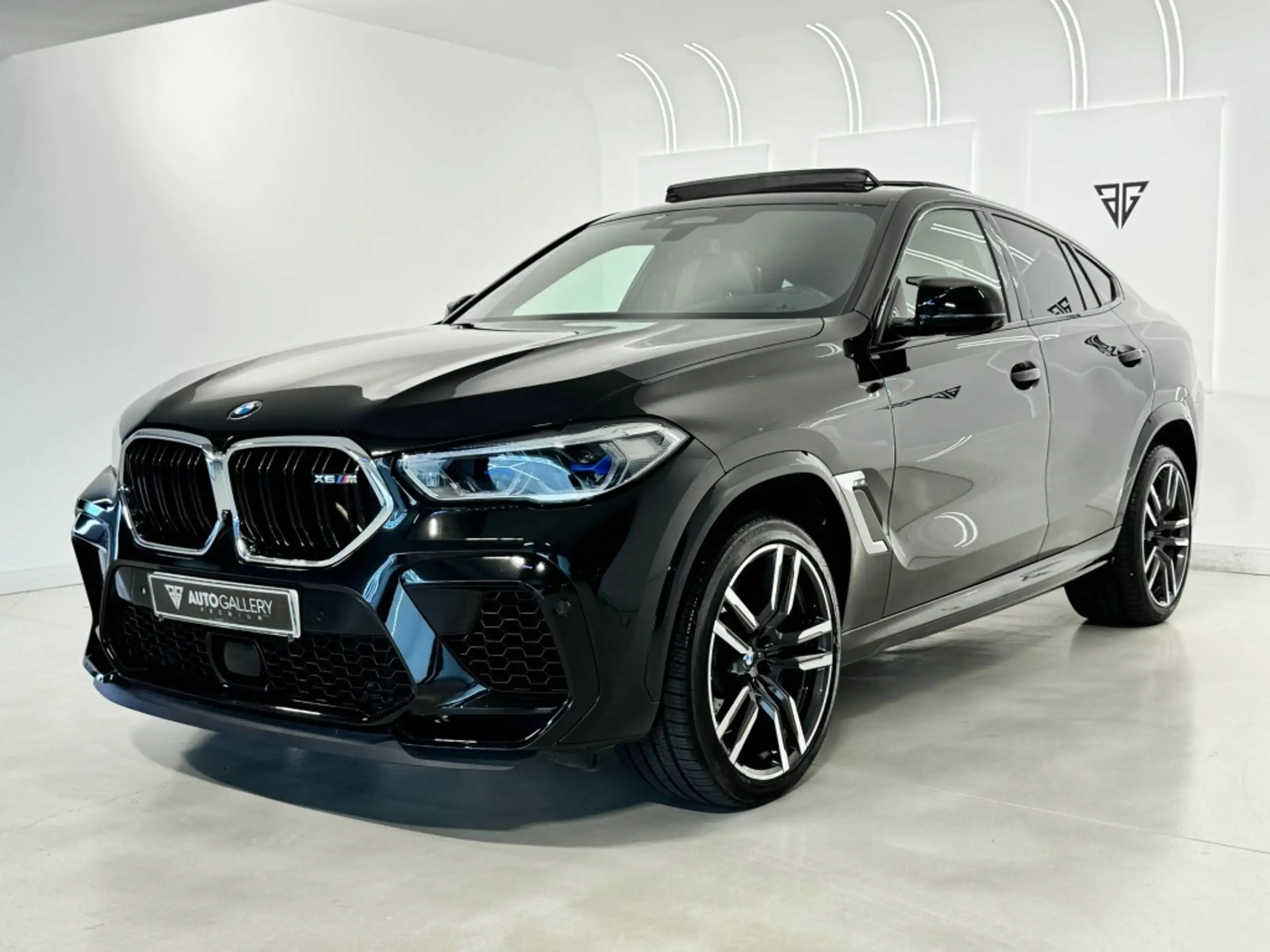 BMW - X6 M