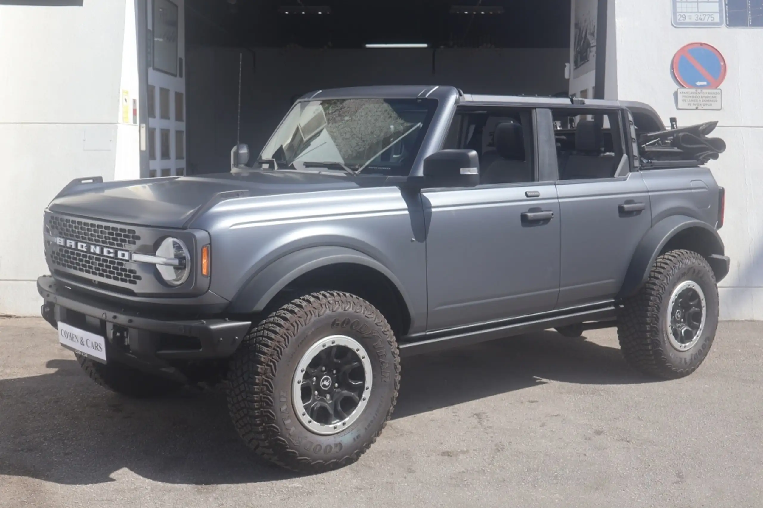 Ford - Bronco