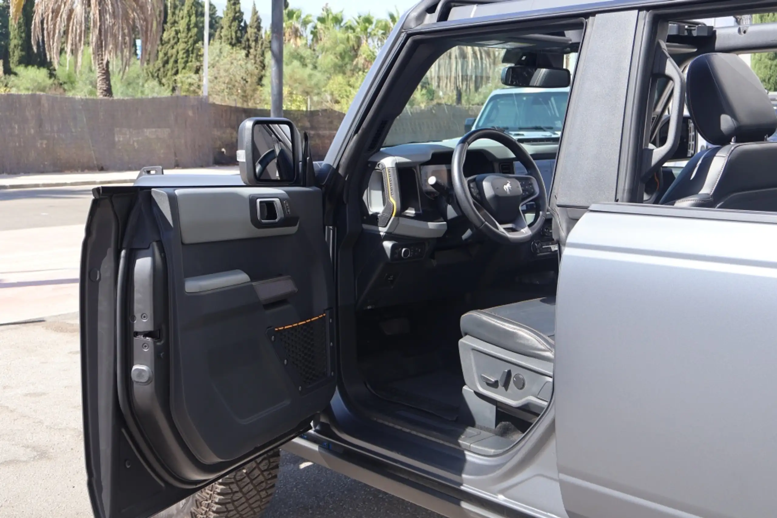 Ford - Bronco