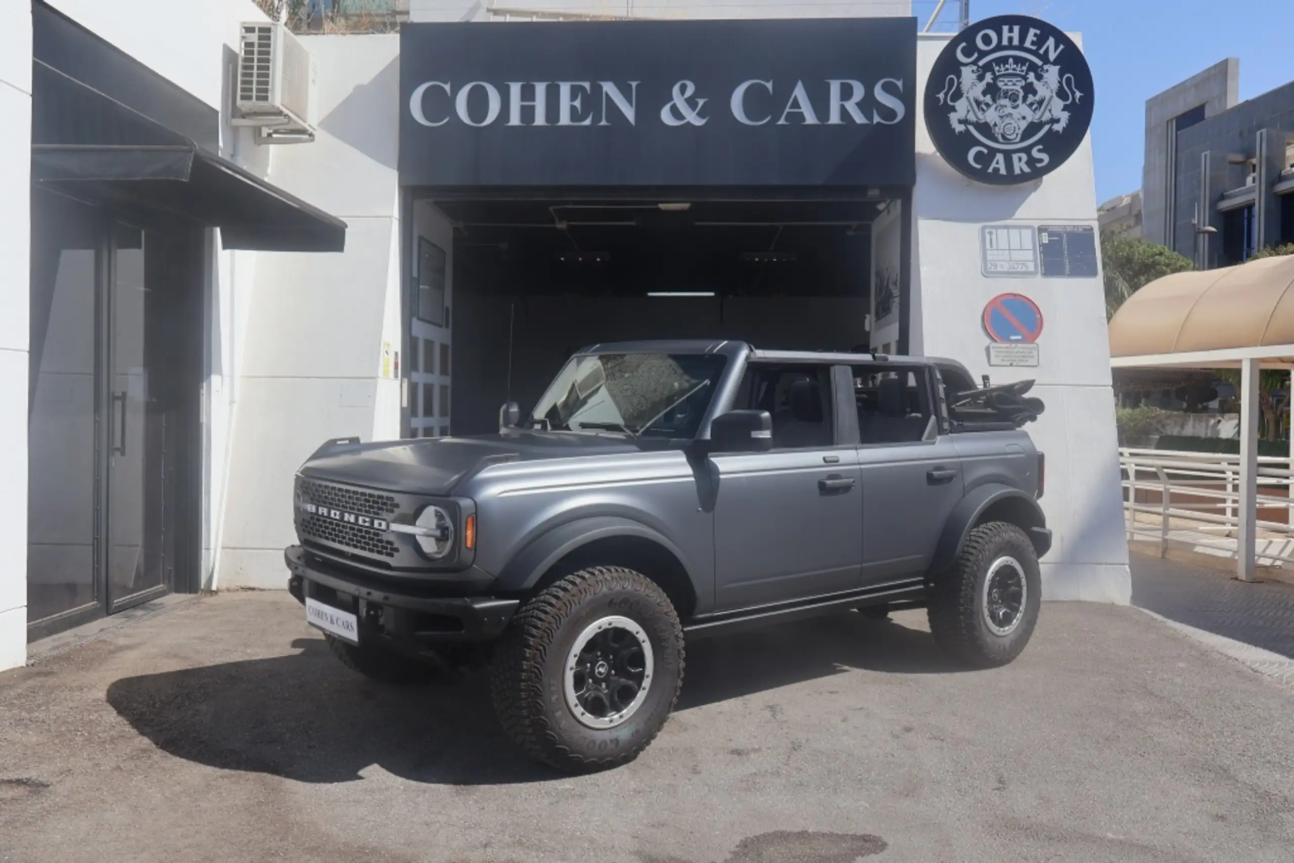 Ford - Bronco