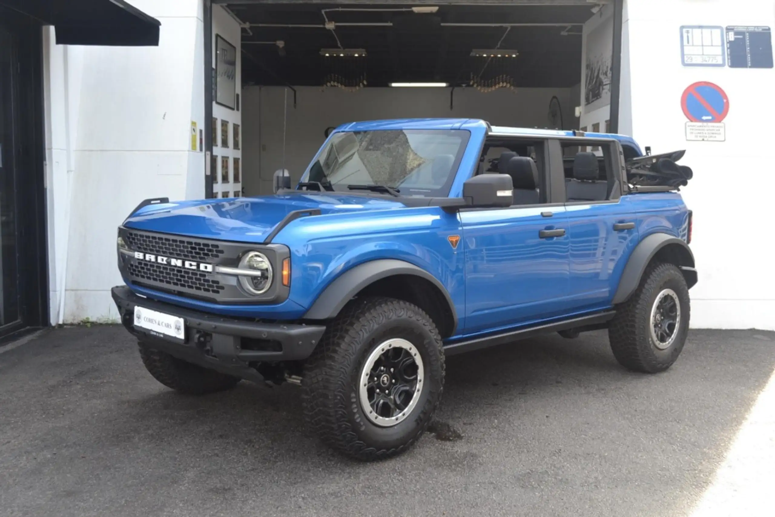 Ford - Bronco