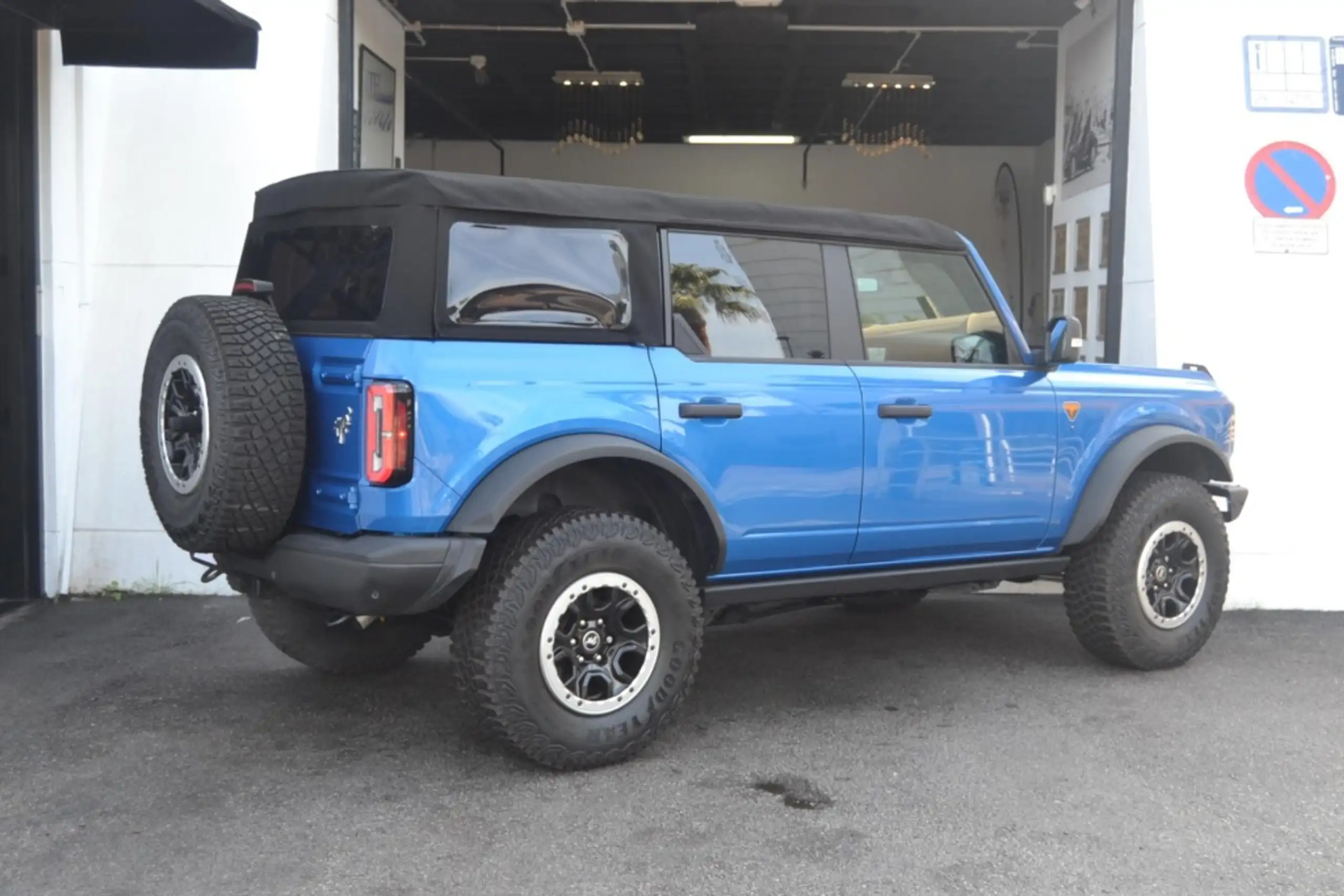 Ford - Bronco