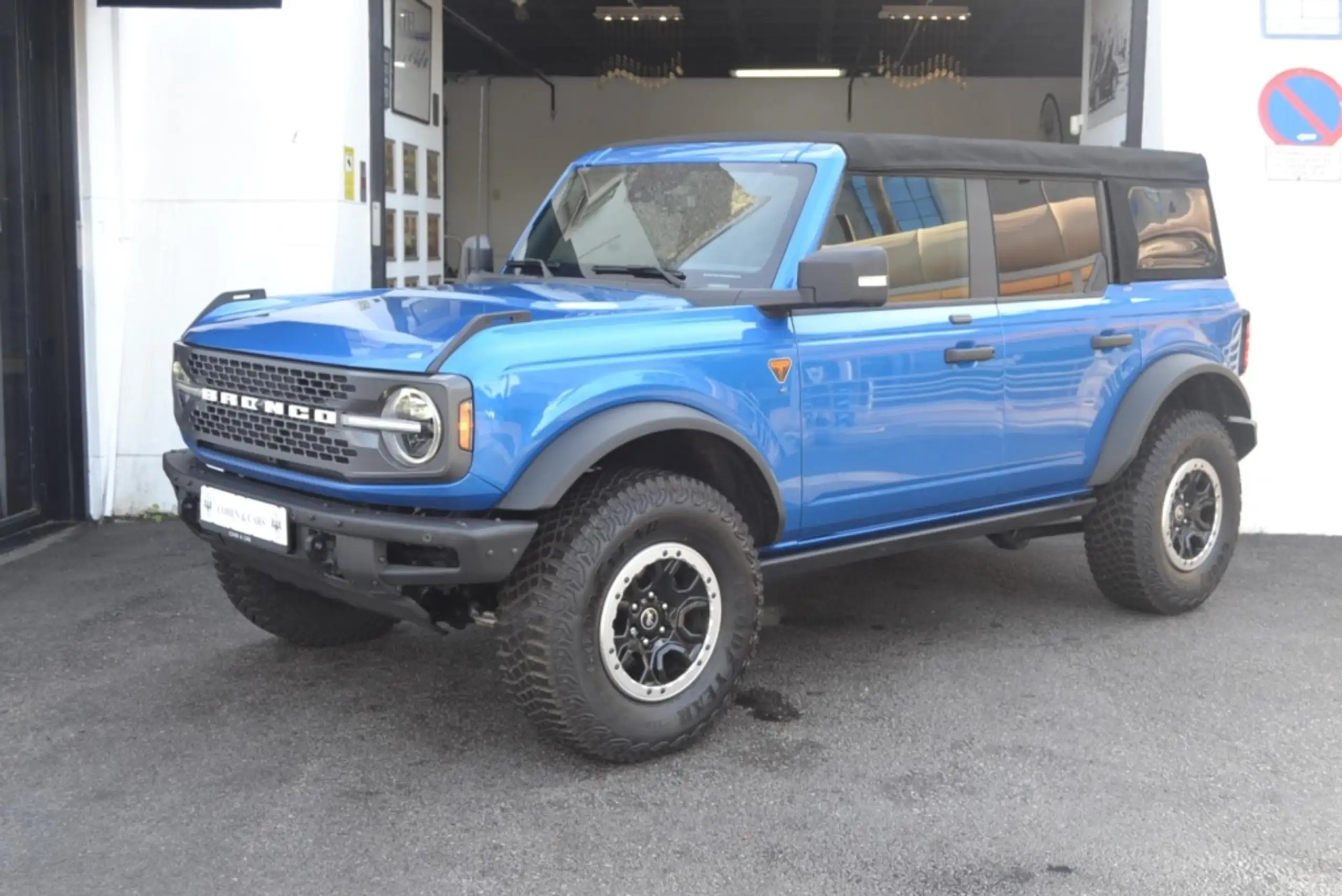 Ford - Bronco