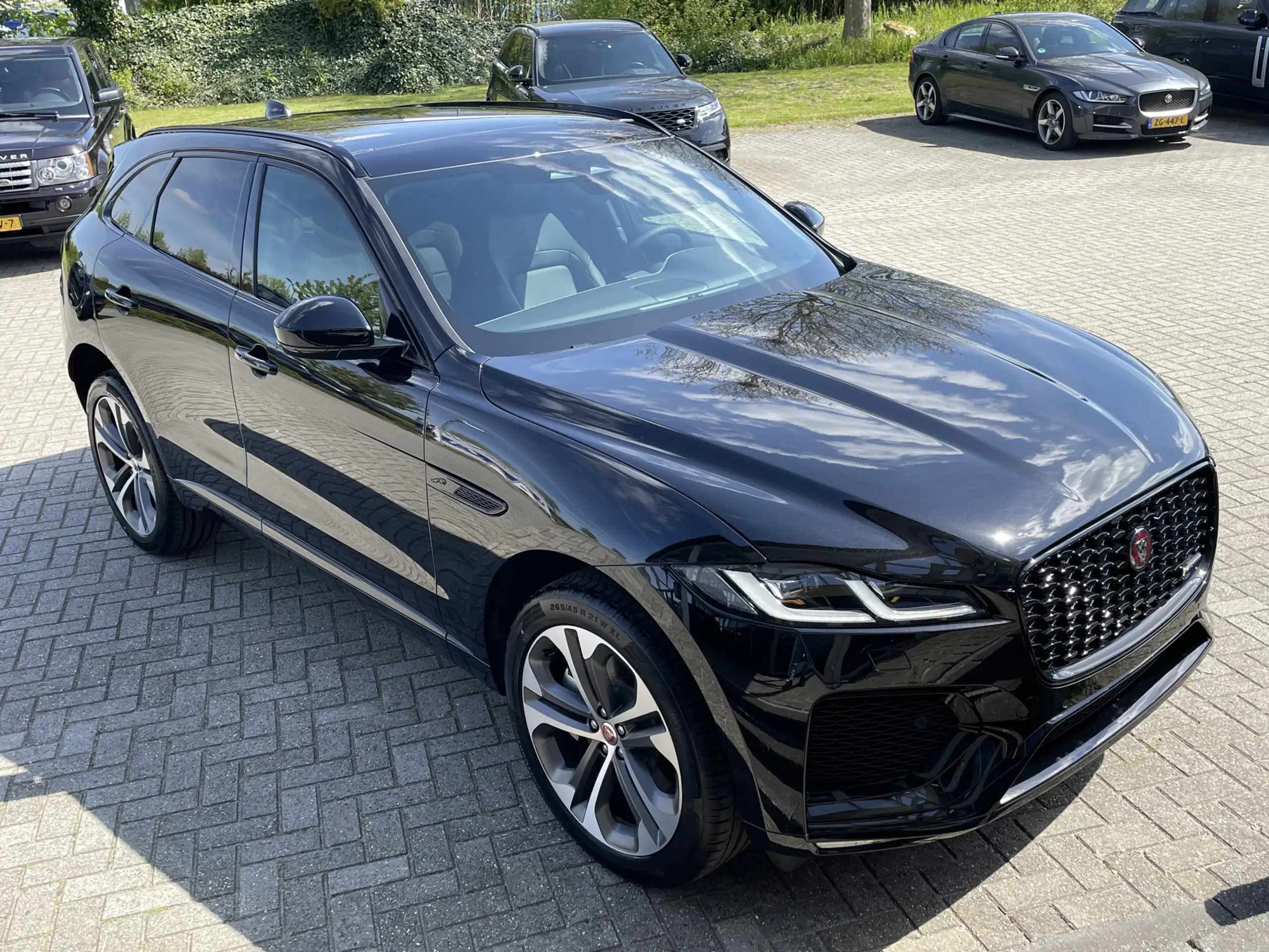 Jaguar - F-Pace