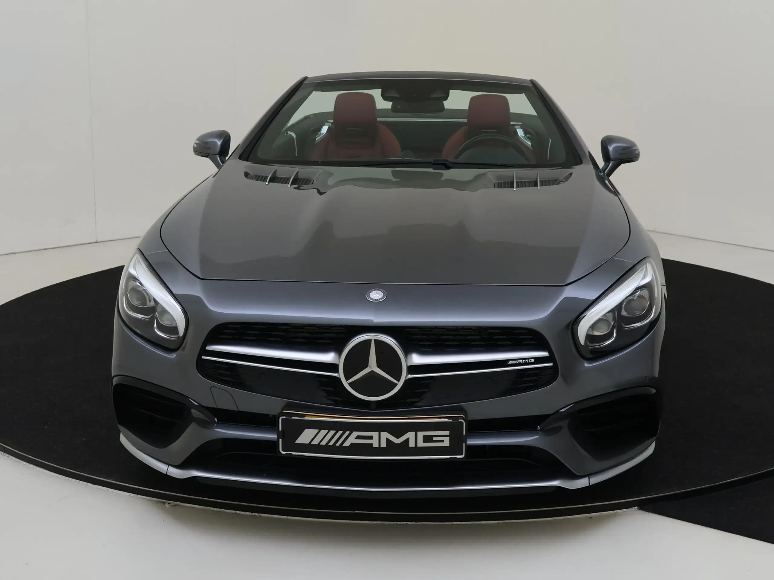 Mercedes-Benz - SL 63 AMG