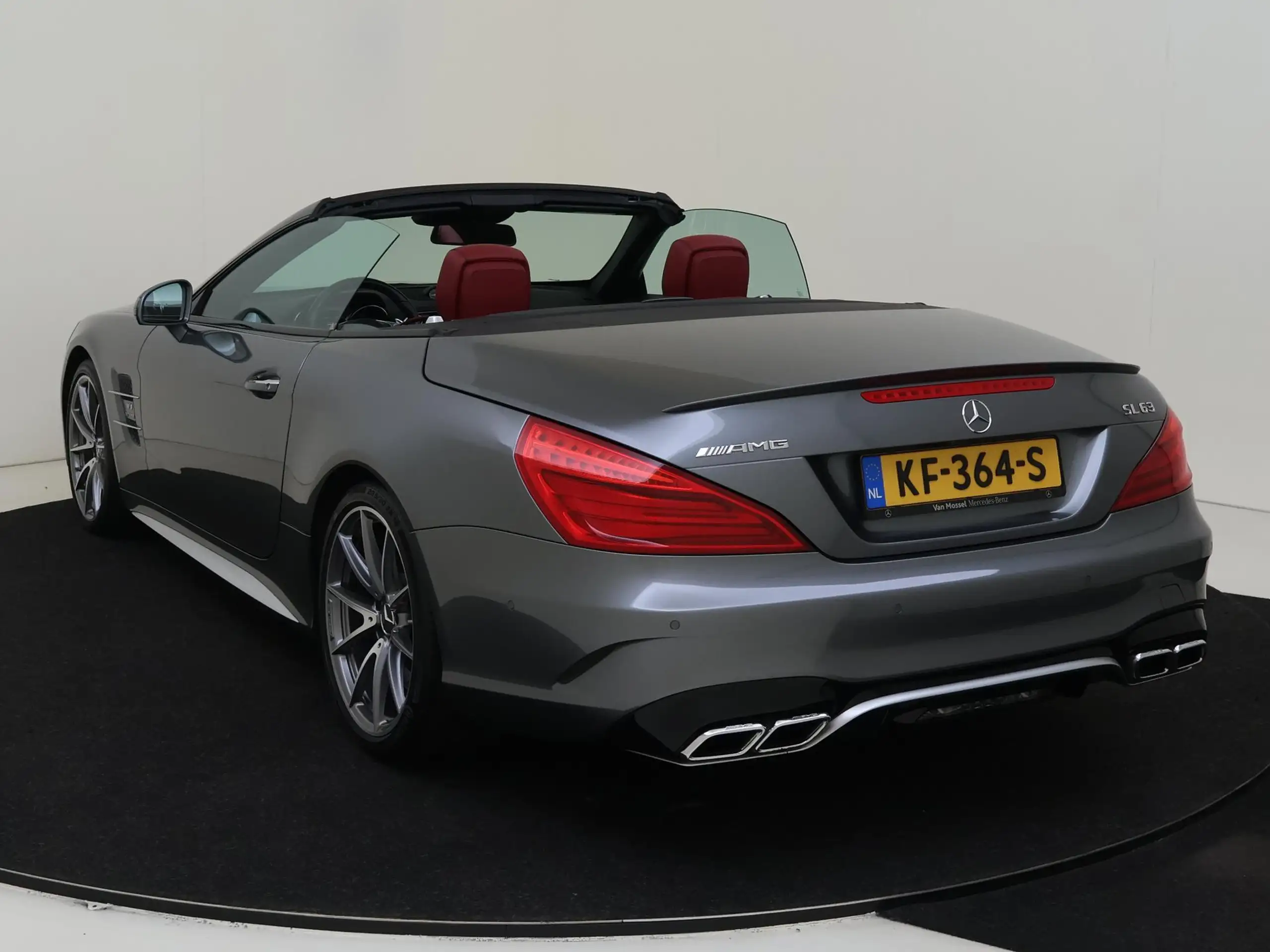 Mercedes-Benz - SL 63 AMG