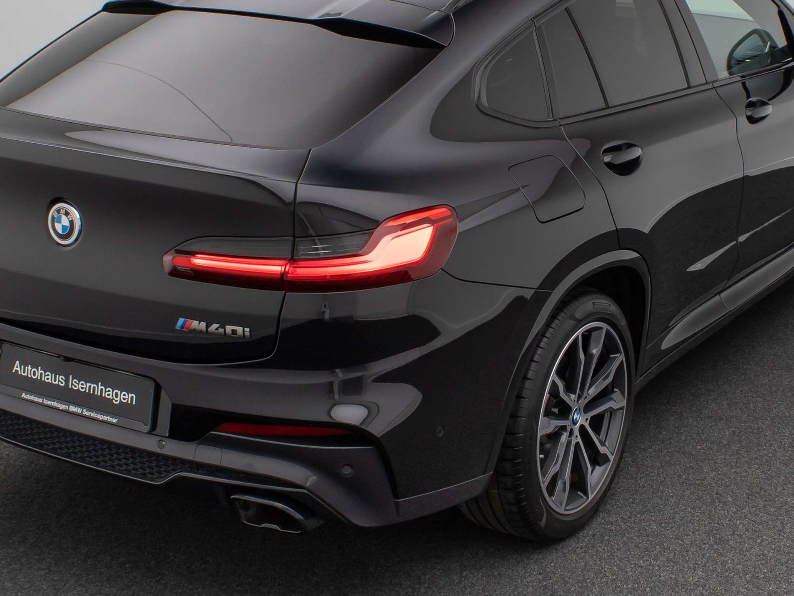 BMW - X4 M