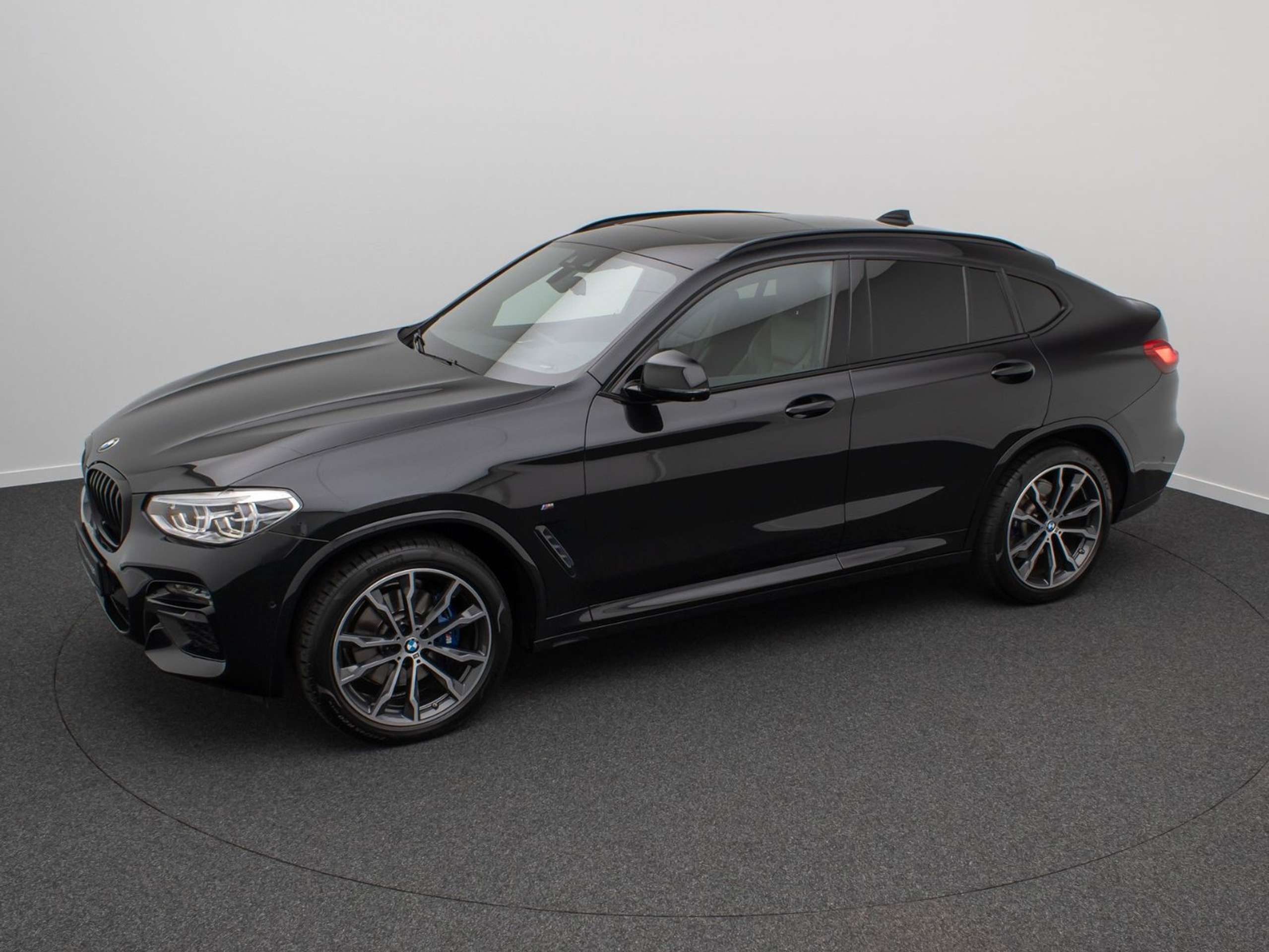 BMW - X4 M