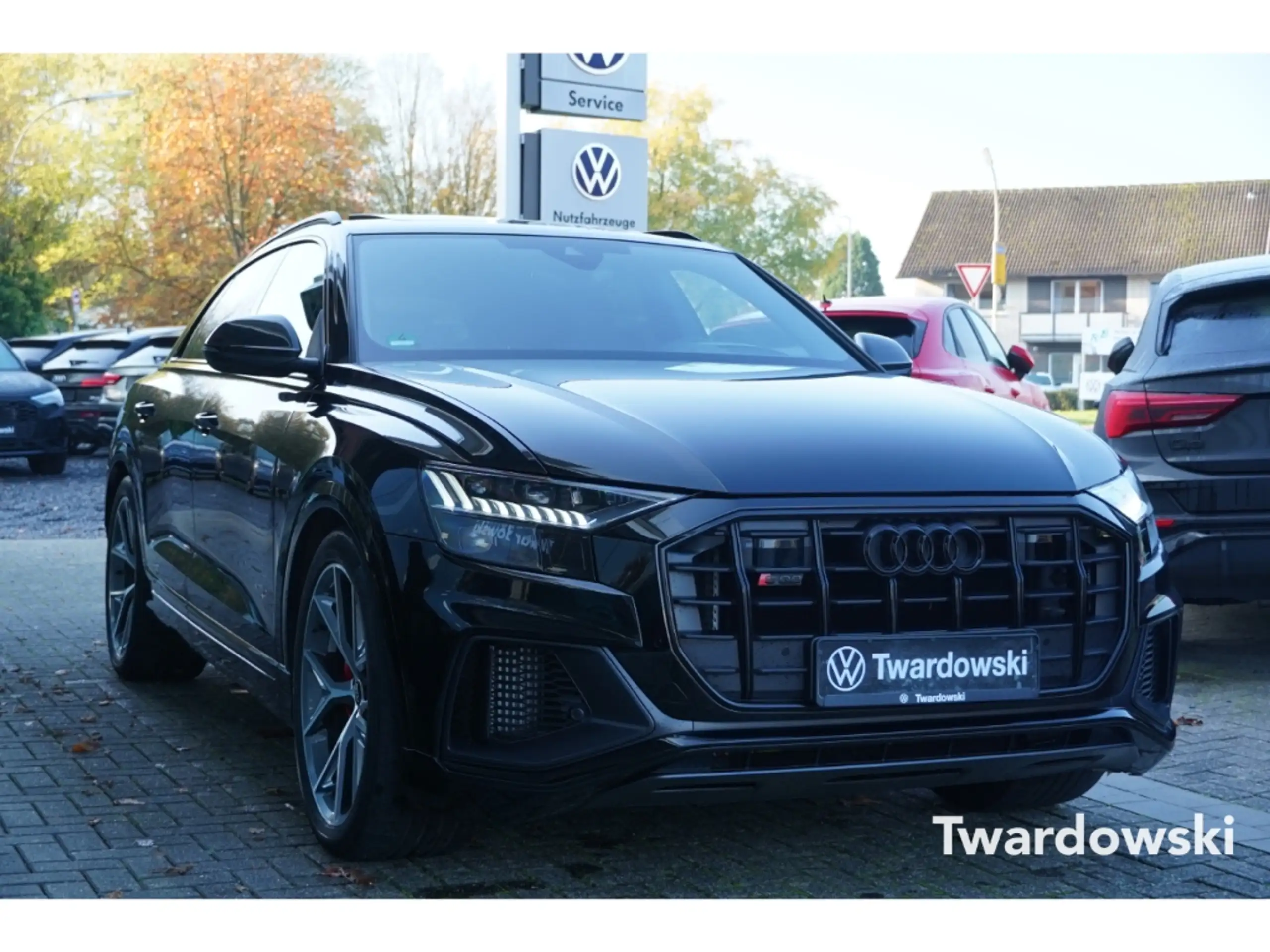 Audi - SQ8