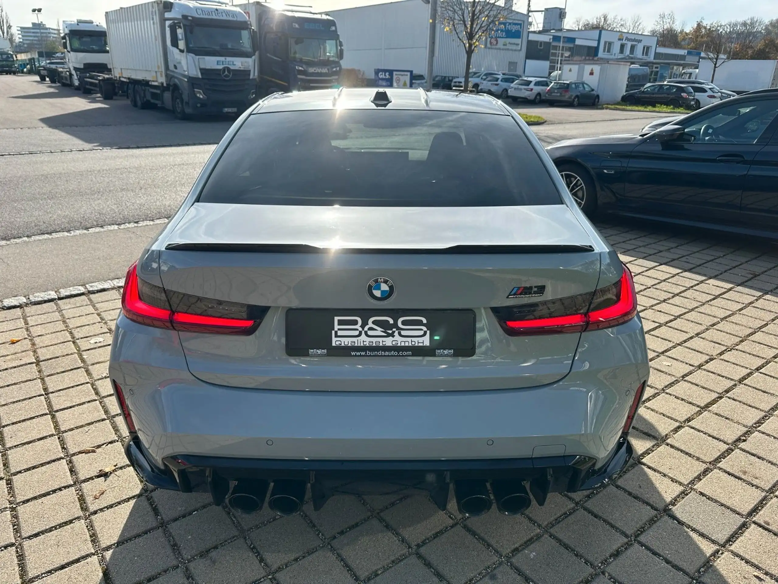 BMW - M3