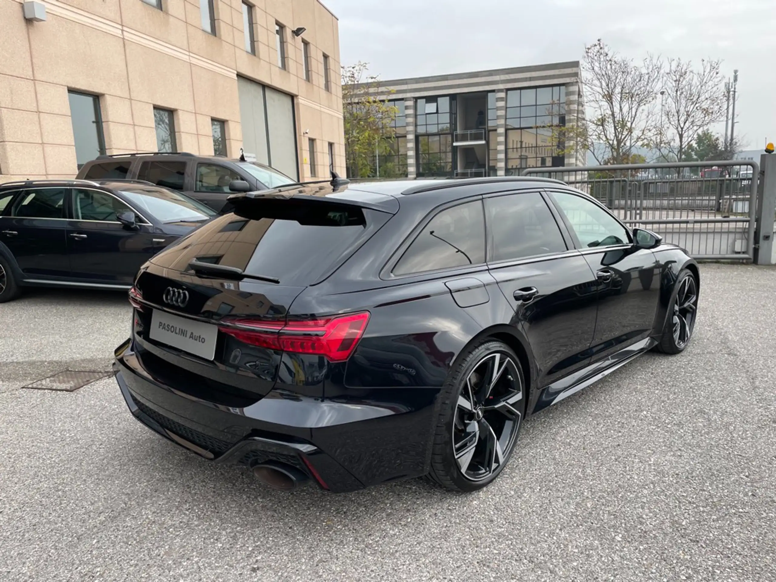 Audi - RS6