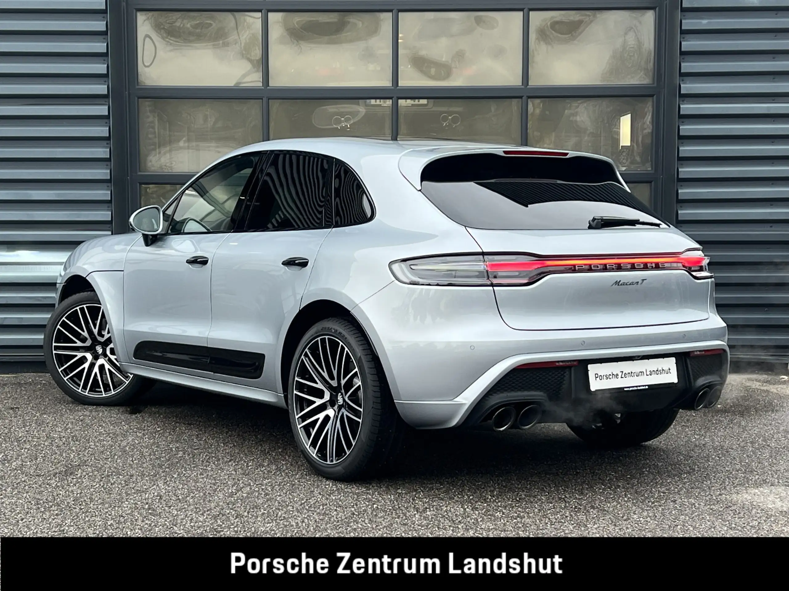 Porsche - Macan