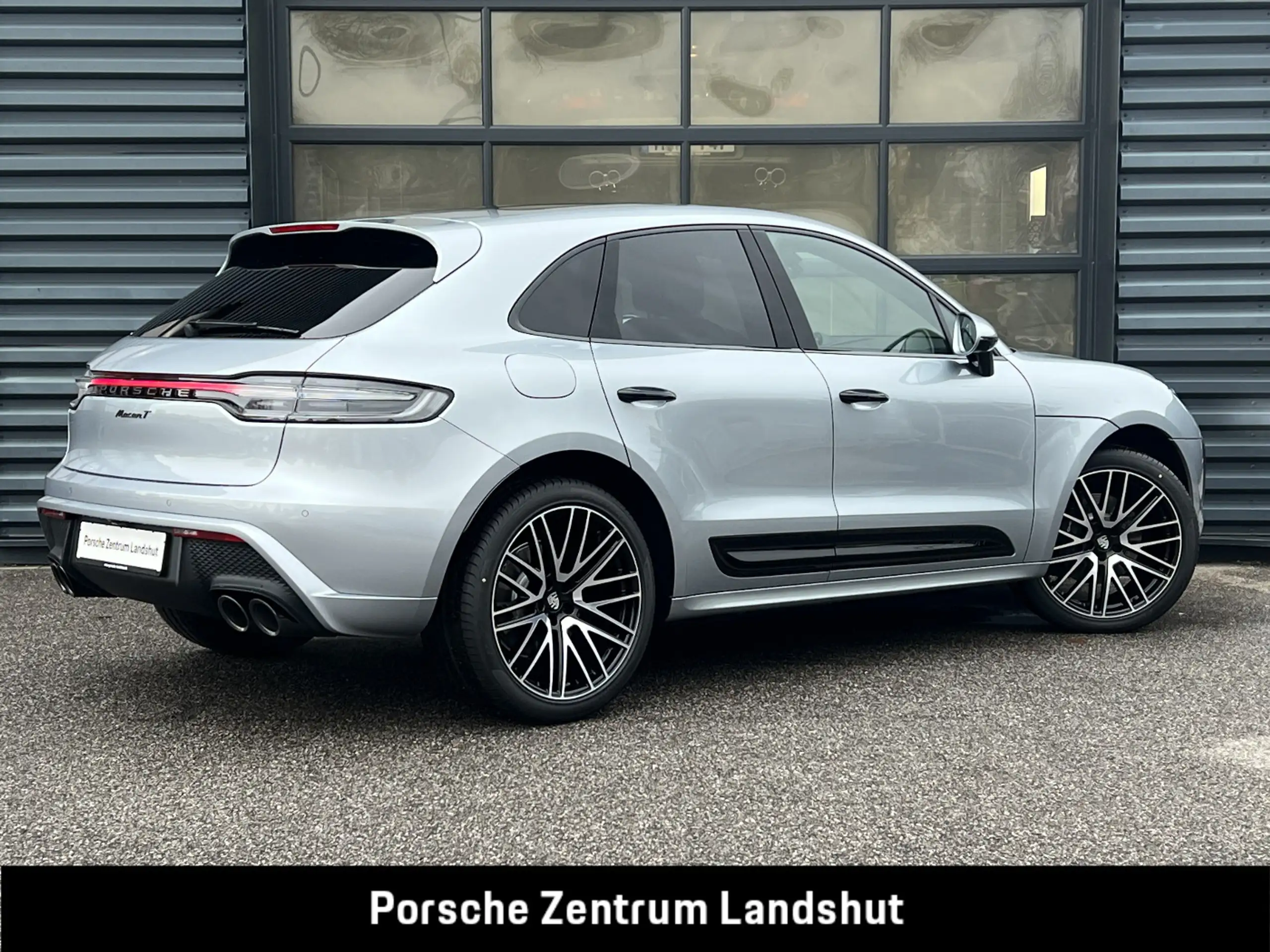 Porsche - Macan