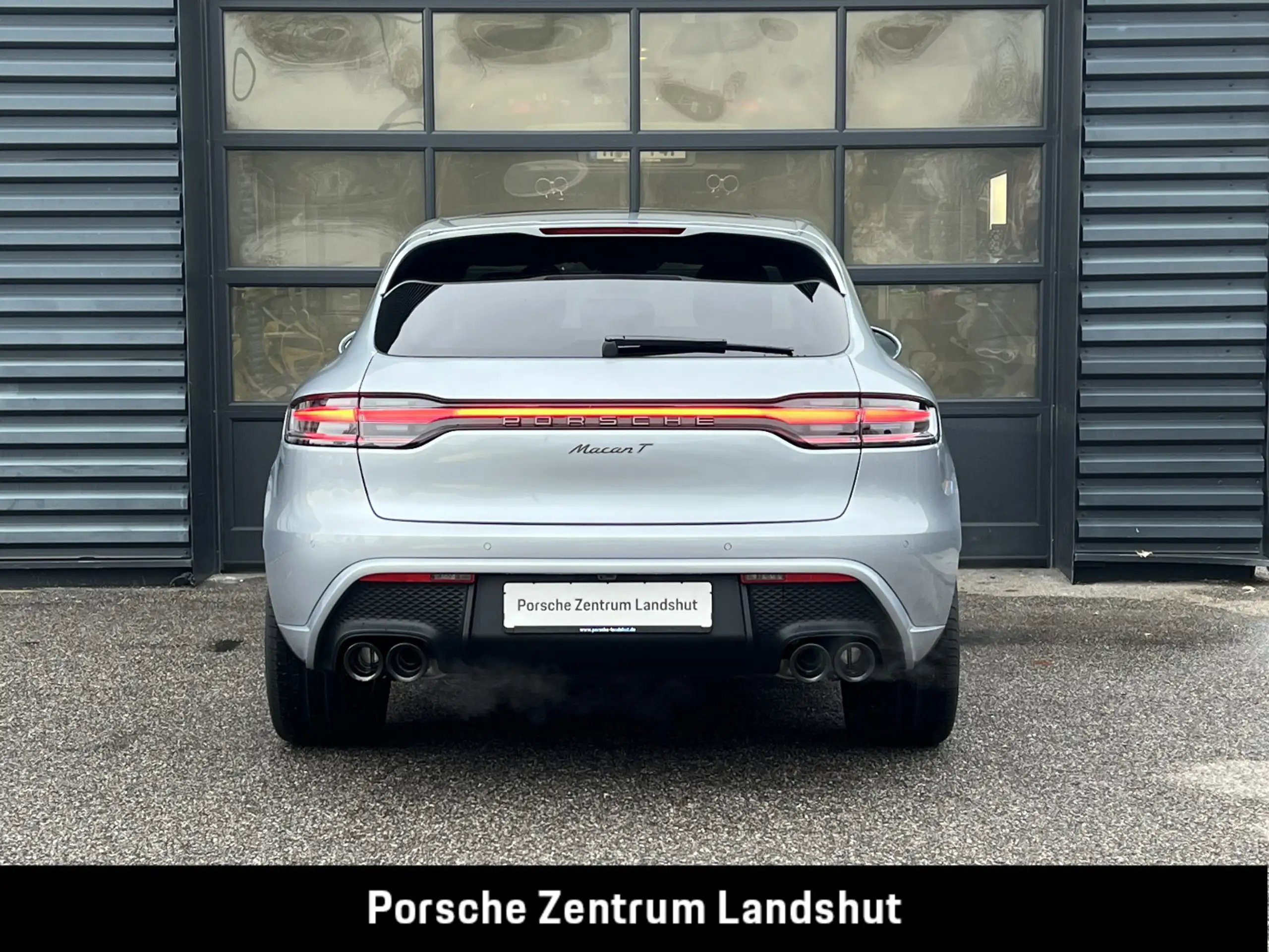 Porsche - Macan