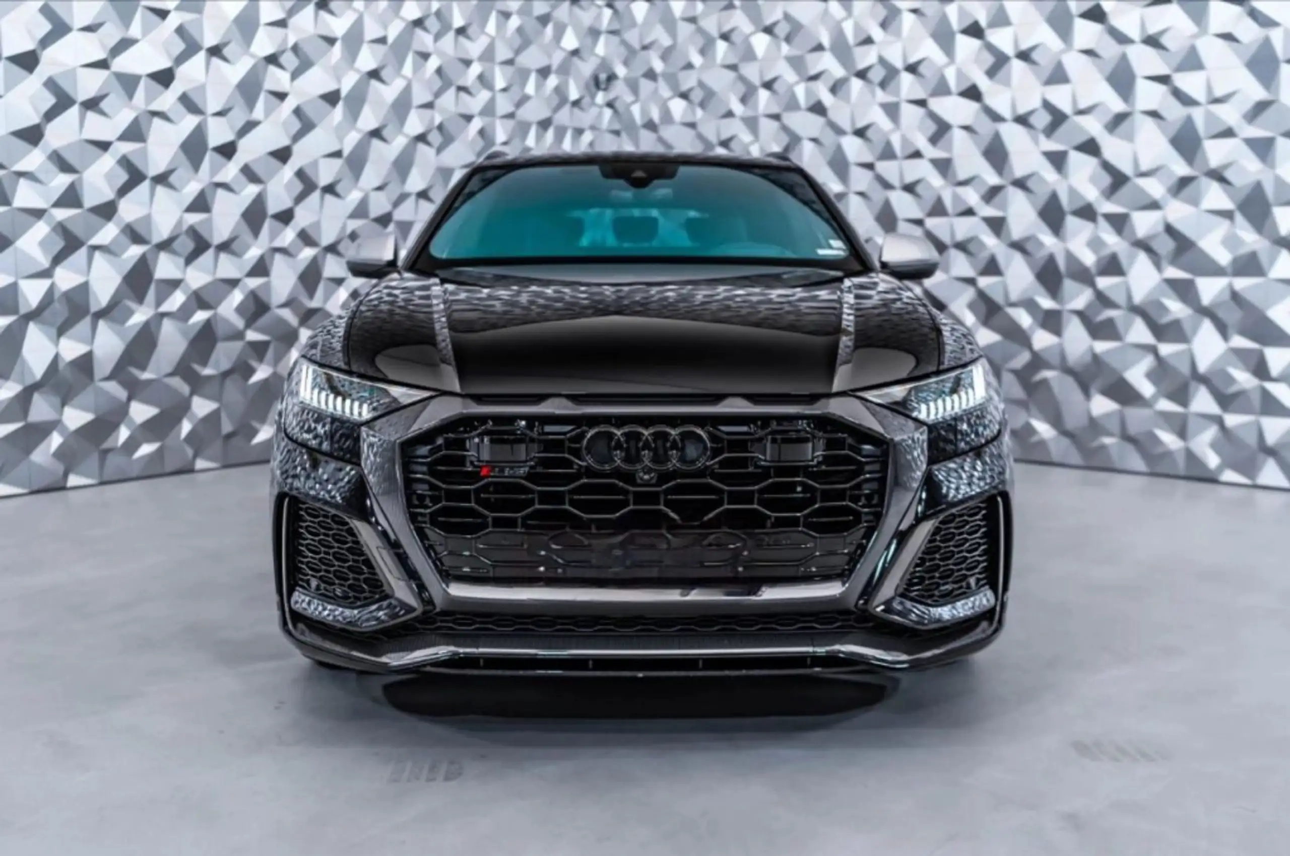 Audi - RS Q8