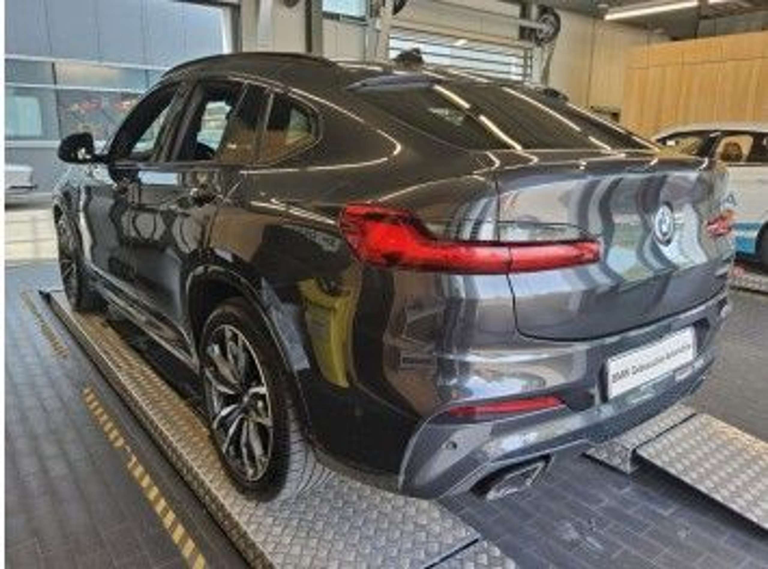 BMW - X4 M