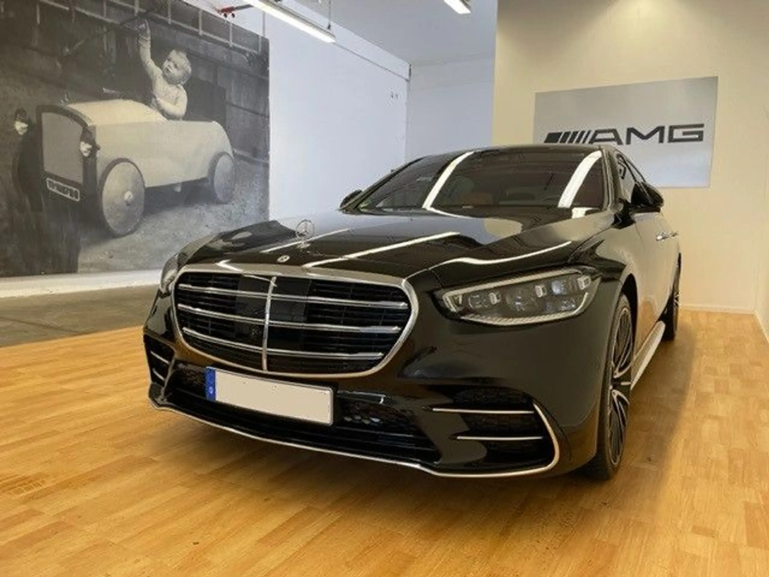 Mercedes-Benz - S 400