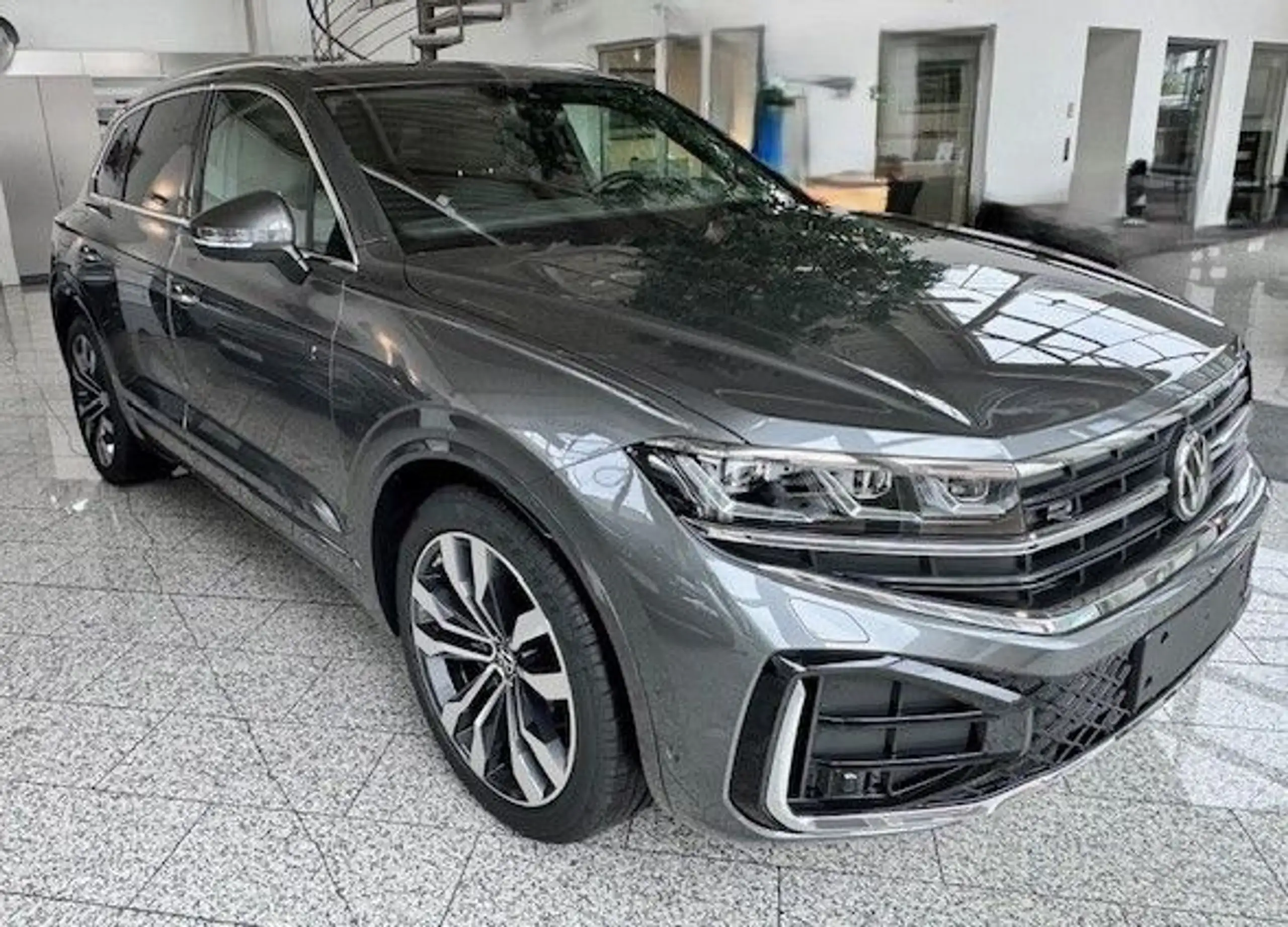 Volkswagen - Touareg