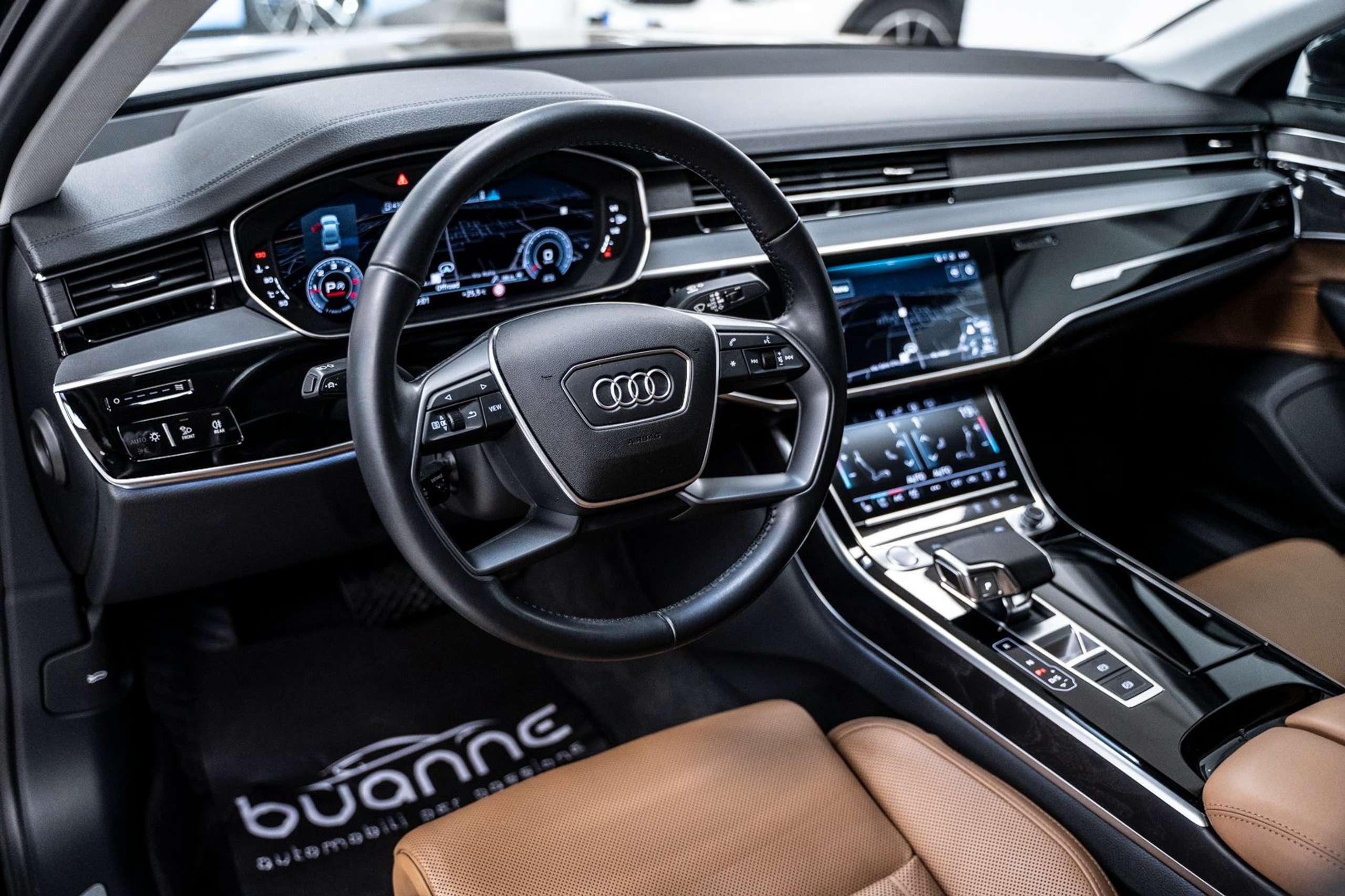 Audi - A8