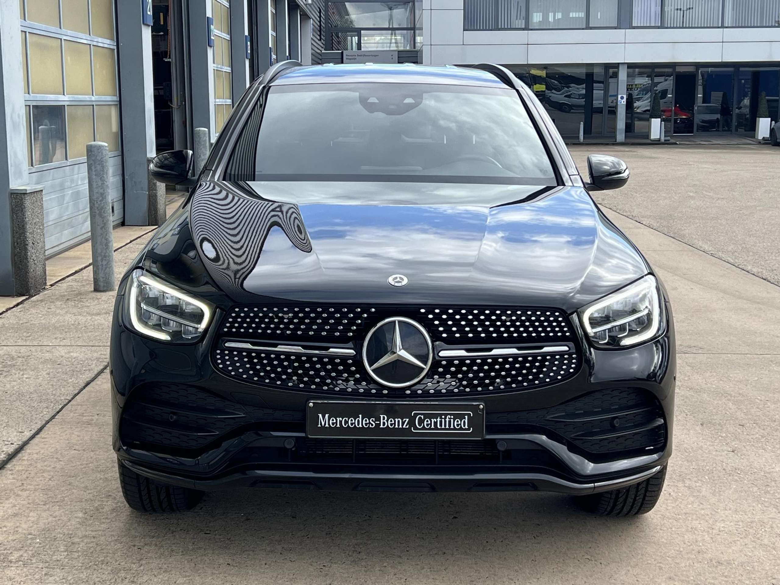 Mercedes-Benz - GLC 300