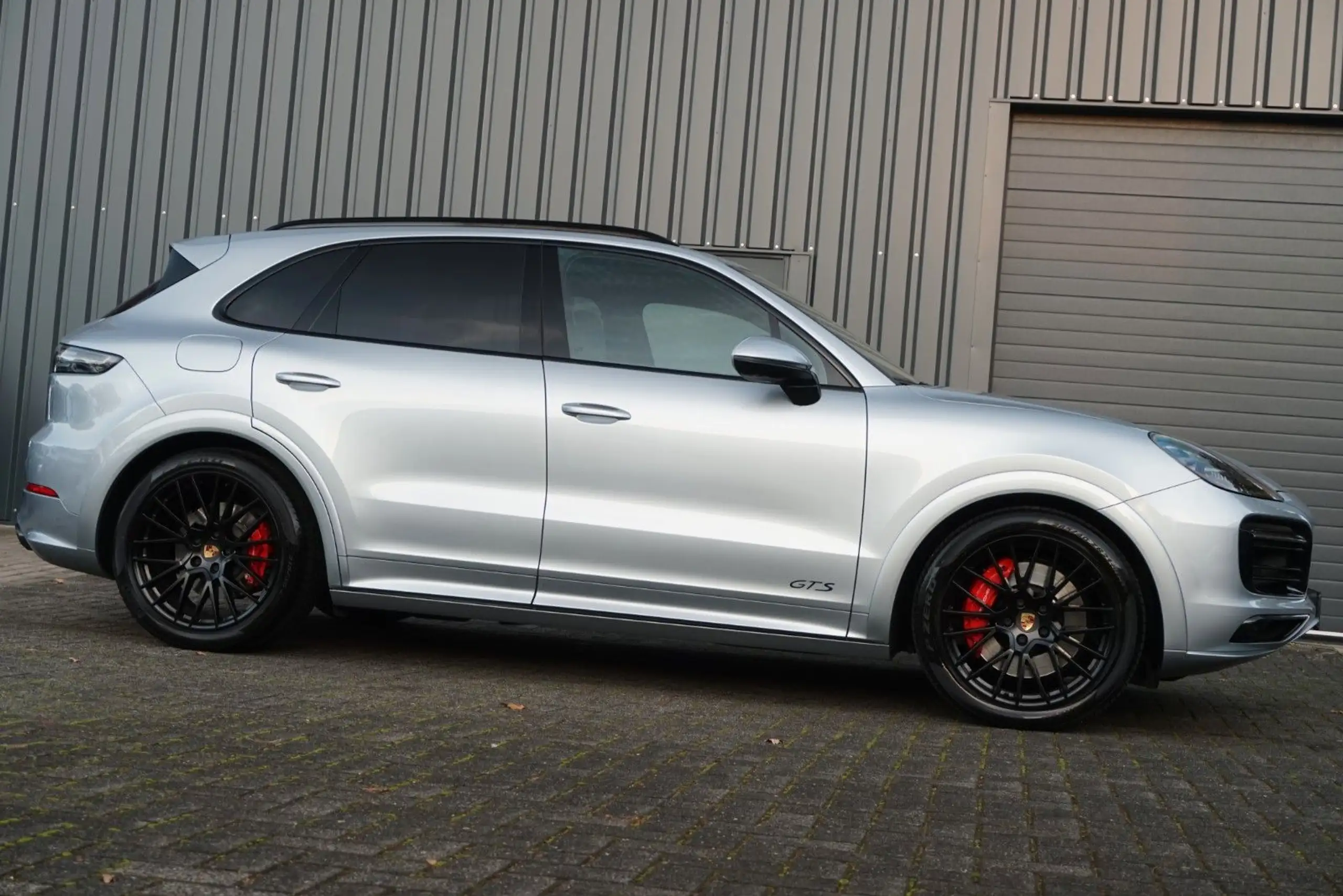 Porsche - Cayenne