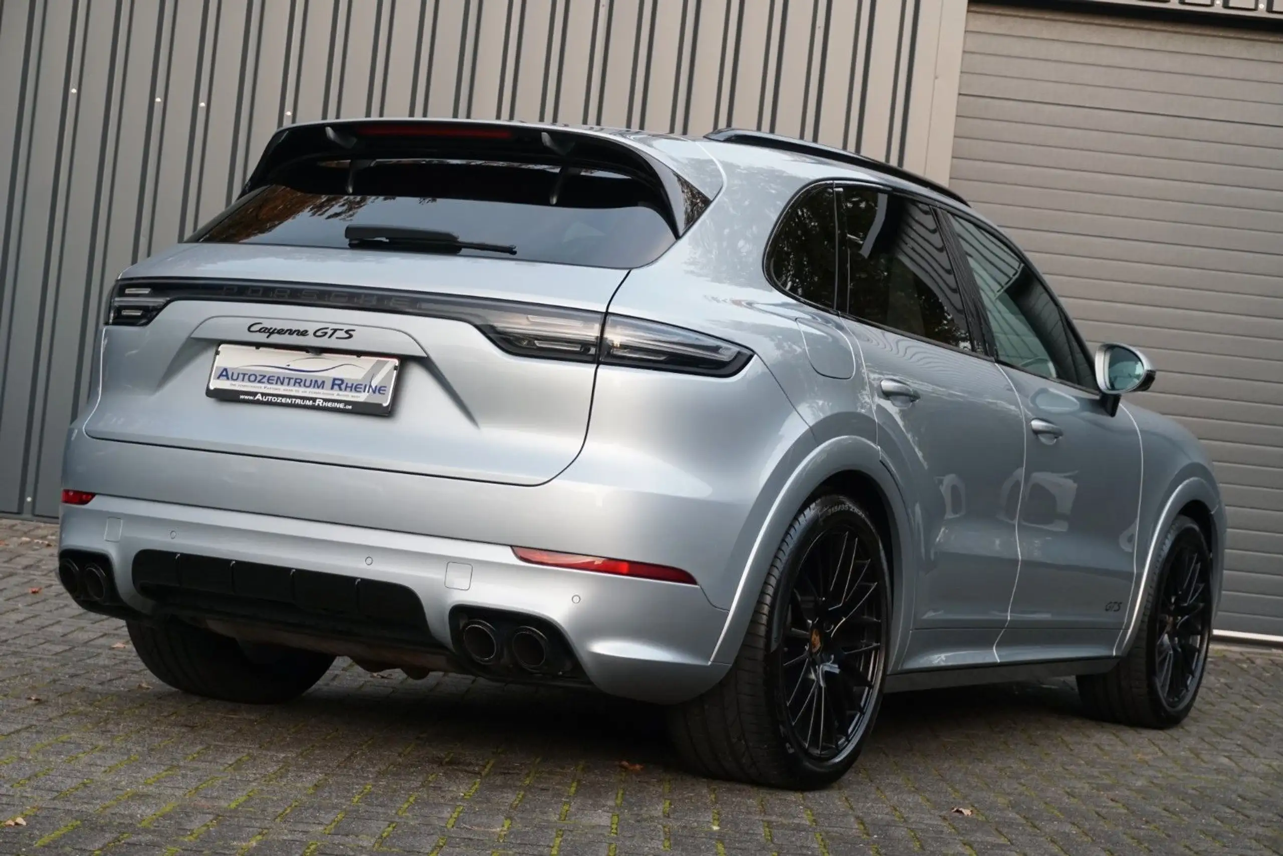 Porsche - Cayenne